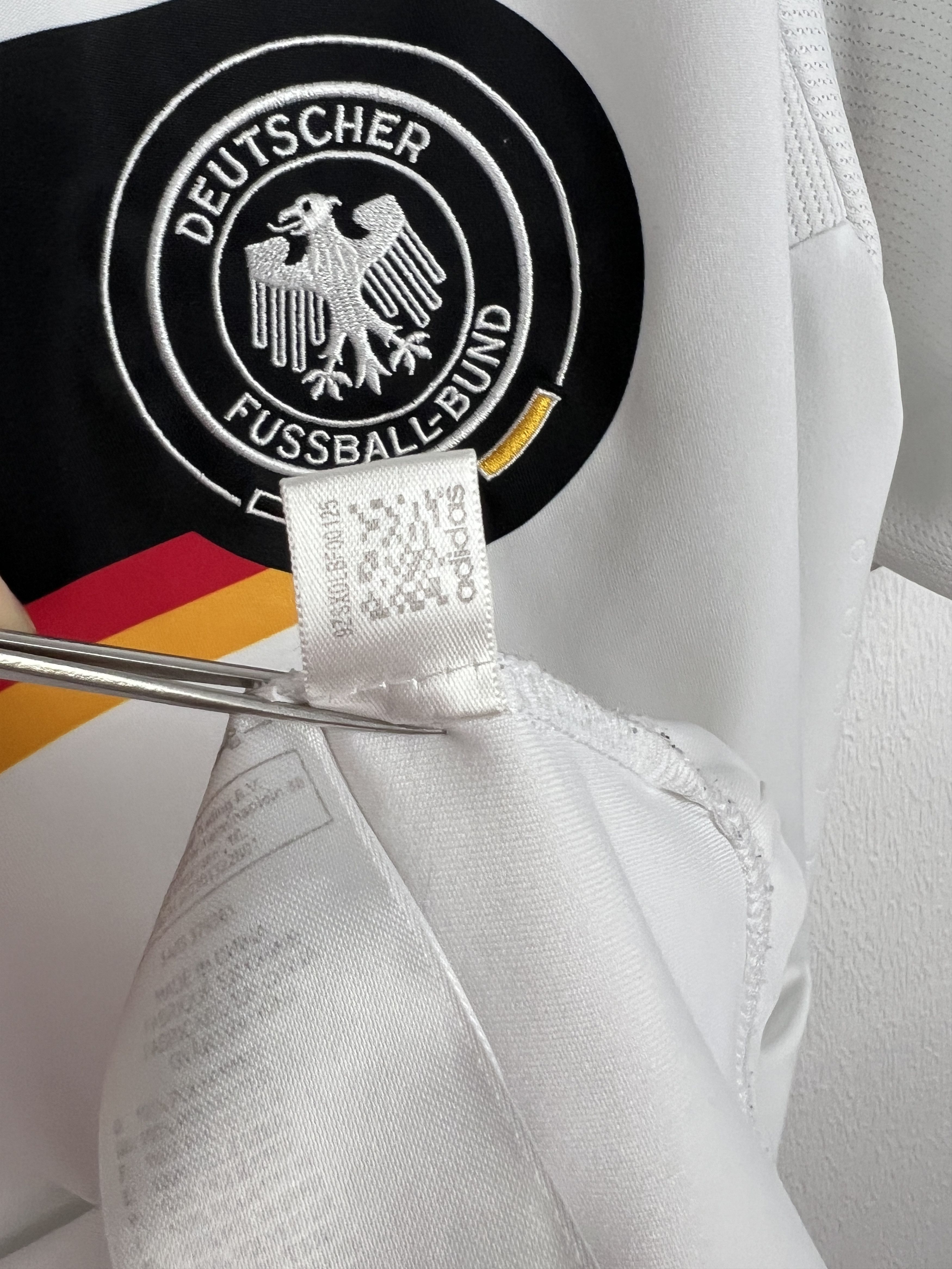 Adidas Germany Home football shirt Soccer Jersey Trikot National Size US XL / EU 56 / 4 - 9 Thumbnail