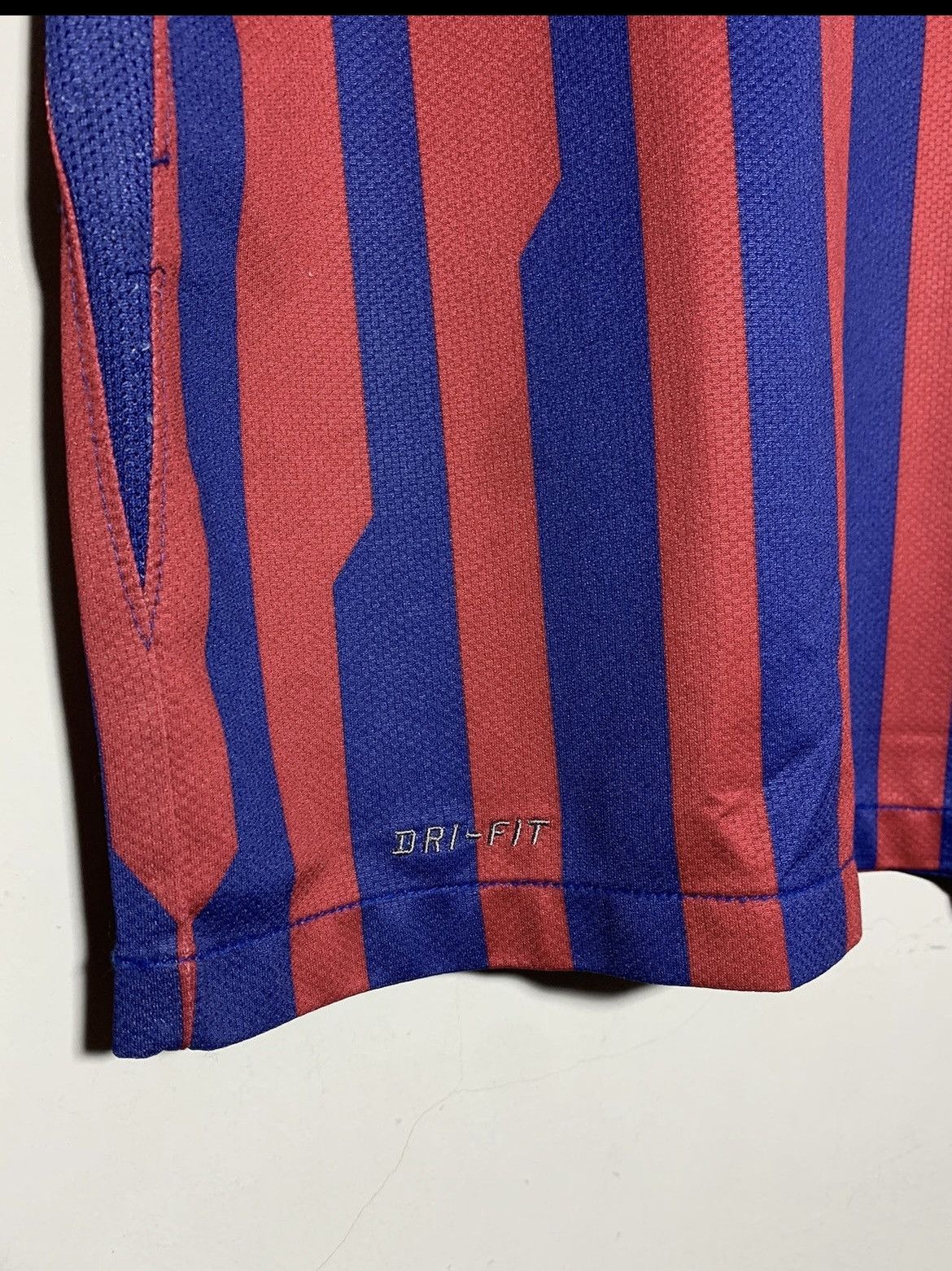 Other F.C Barcelona Nike 2011/12 y2k hype soccer jersey Size US M / EU 48-50 / 2 - 10 Thumbnail