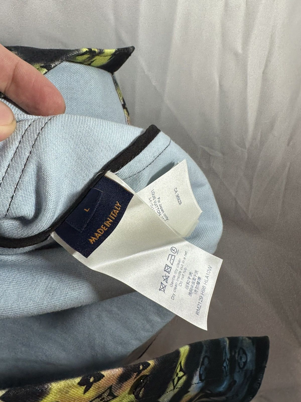 Louis Vuitton Louis Vuitton Shirt Size US L / EU 52-54 / 3 - 15 Thumbnail