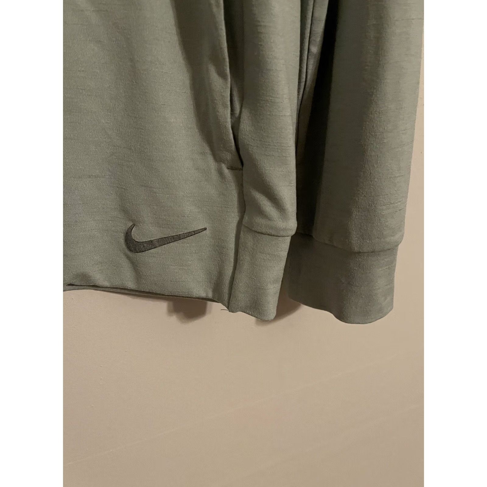 Nike Nike Dri-FIT Yoga Hoodie Lightweight Loose Fit Gray DQ4886-034 Men's Small Tall Size US S / EU 44-46 / 1 - 2 Thumbnail