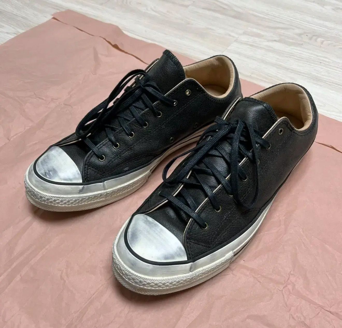 Converse Converse Limited Edition Size US 10 / EU 43 - 1 Thumbnail
