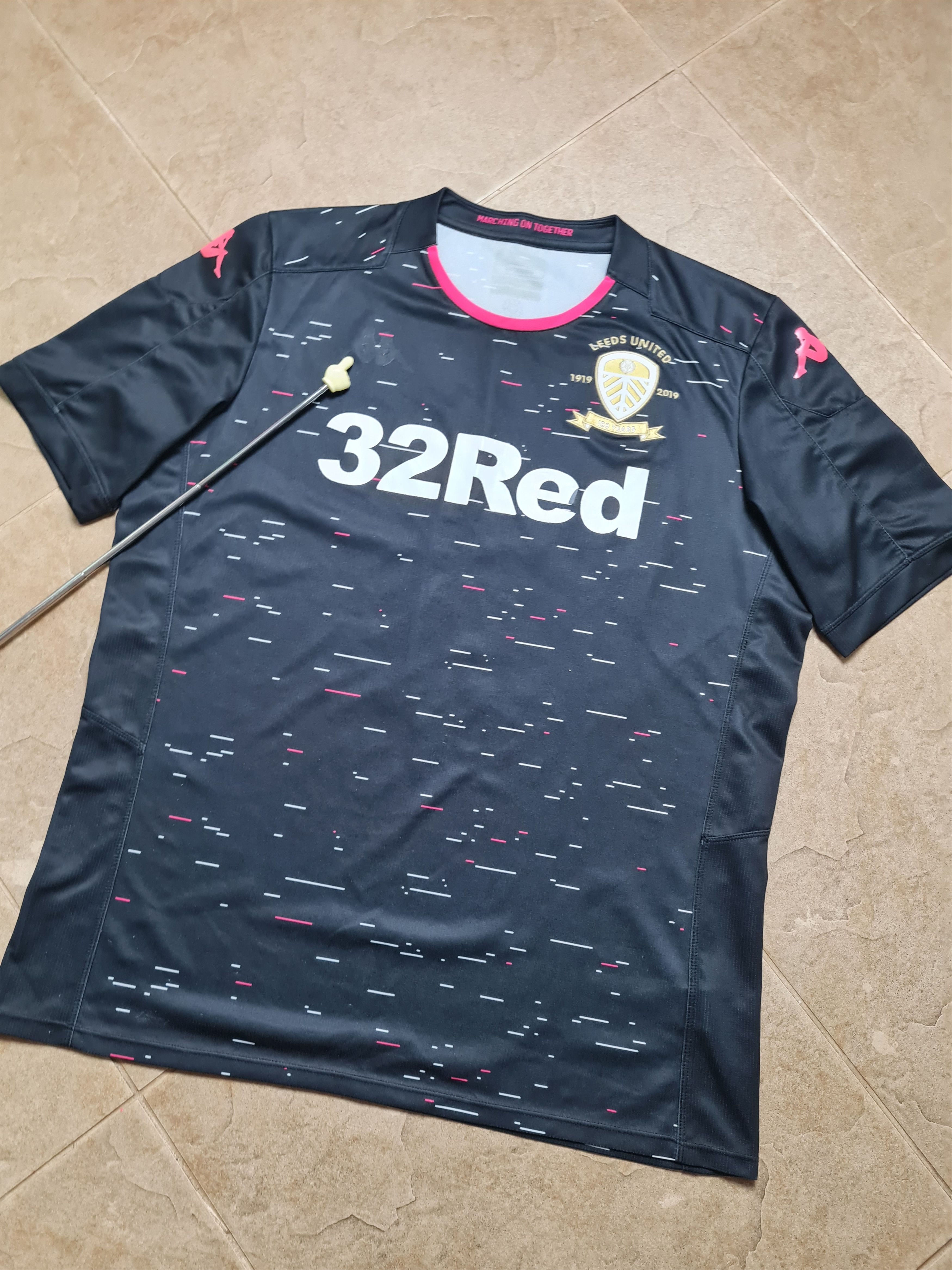Kappa LEEDS UNITED 2019 2020 AWAY FOOTBALL SHIRT SOCCER KAPPA Size US XL / EU 56 / 4 - 6 Thumbnail