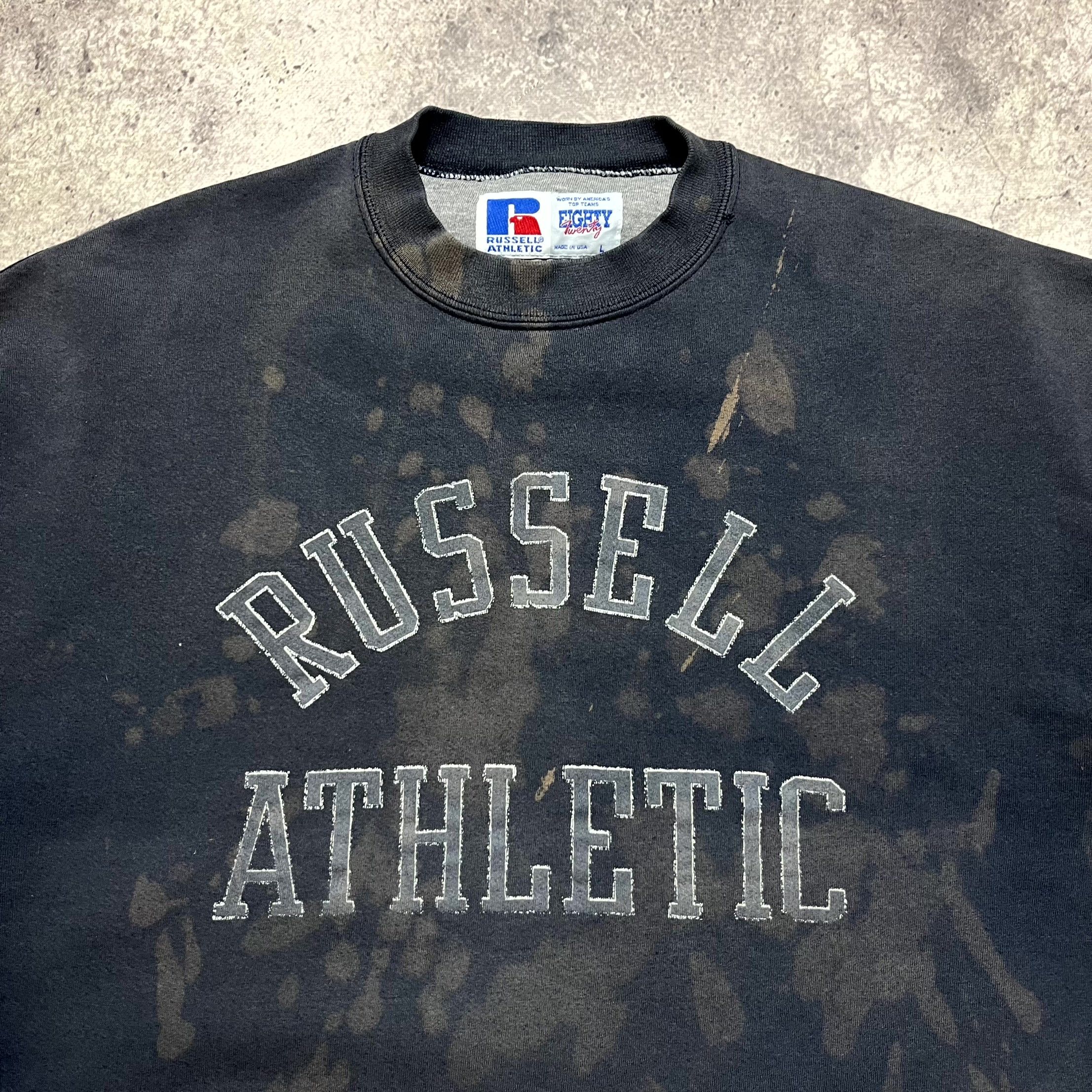 Russell Athletic Vintage Russell Athletic Distressed Gray Sweatshirt Size L Size US L / EU 52-54 / 3 - 3 Thumbnail