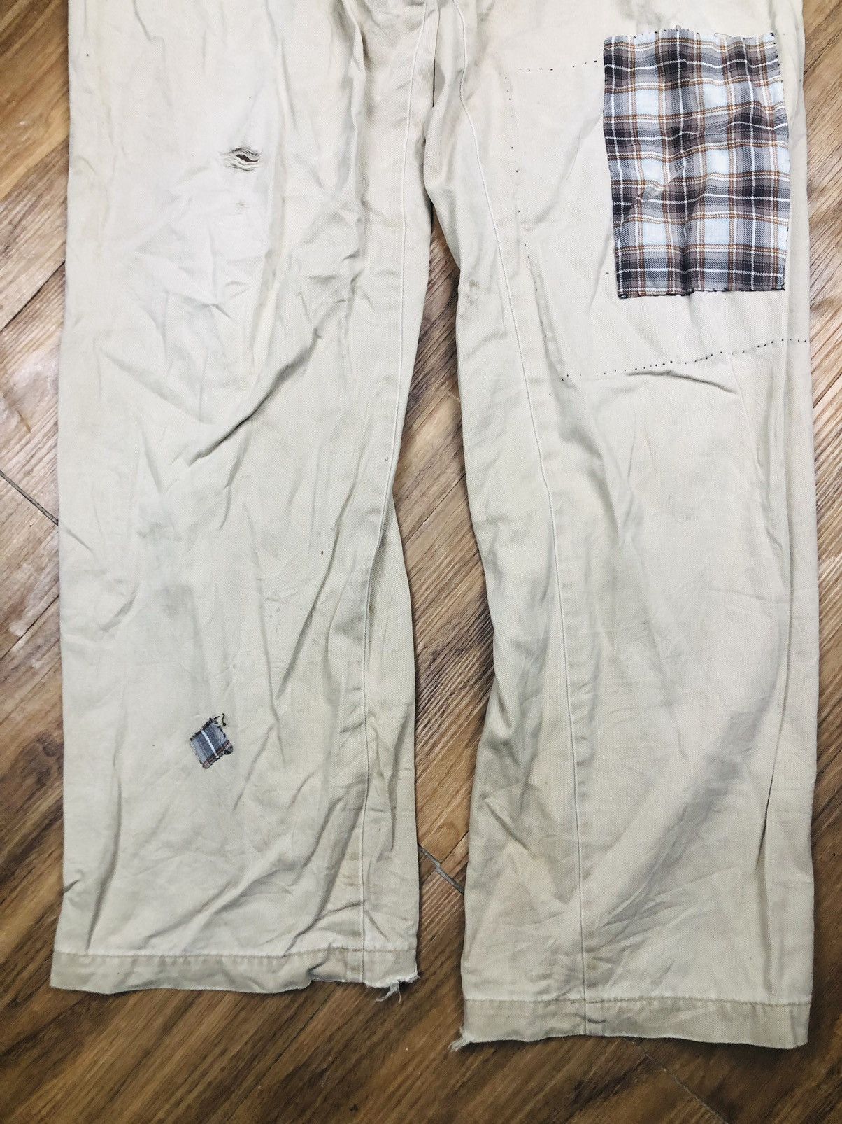 Hanes Unique Hanes Khaki Patchwork Pants Distressed (37) Size US 35 - 4 Thumbnail