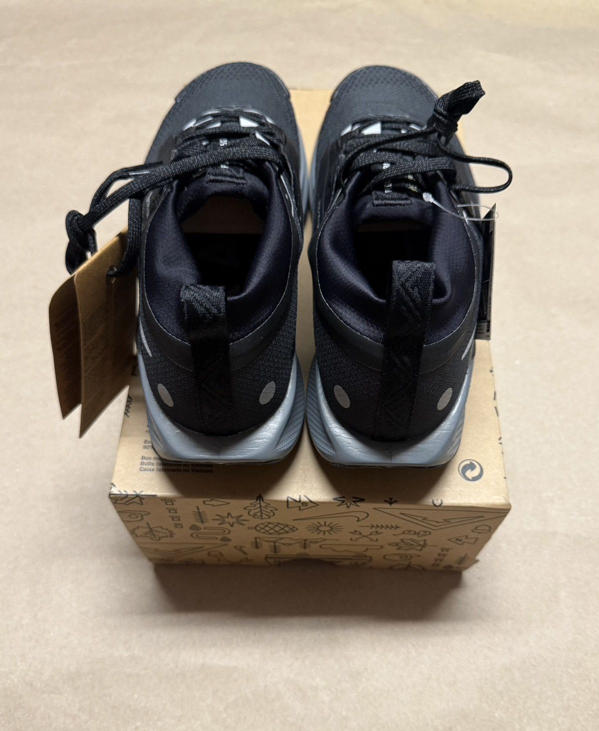 Nike Nike Pegasus Trail 5 GTX Gore Tex Black Mens size 7 Hiking Size US 7 / EU 40 - 4 Thumbnail