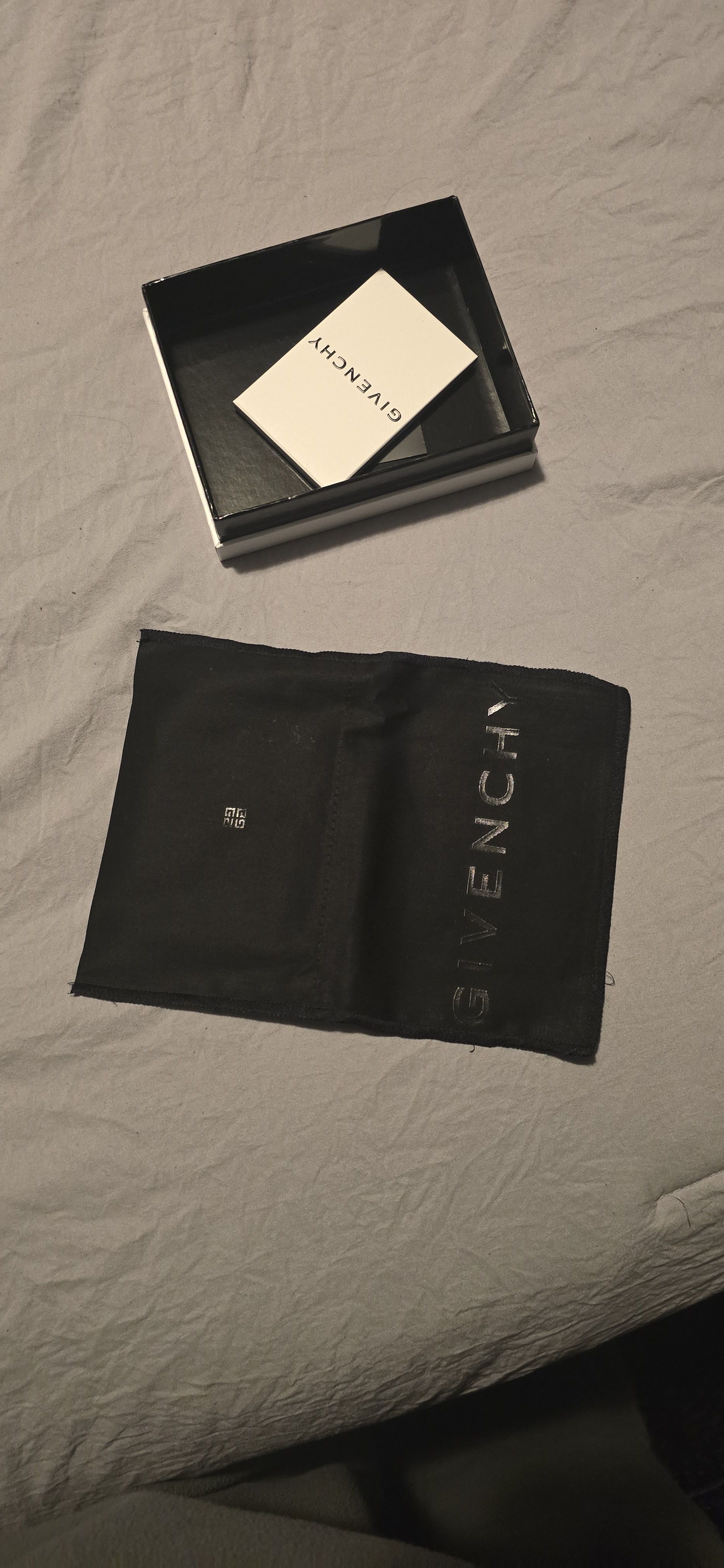 Givenchy Givenchy Leather Card Holder Size ONE SIZE - 2 Thumbnail