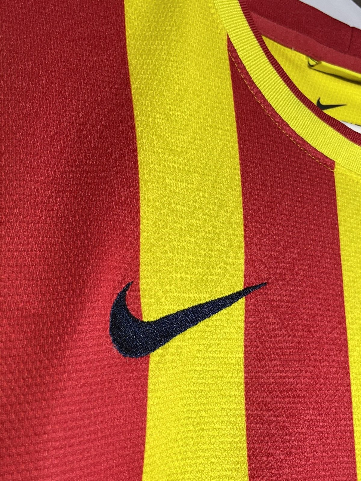 Nike F.C Barcelona Nike Y2k Blokecore 2014/15 Football Shirt Size US S / EU 44-46 / 1 - 5 Thumbnail