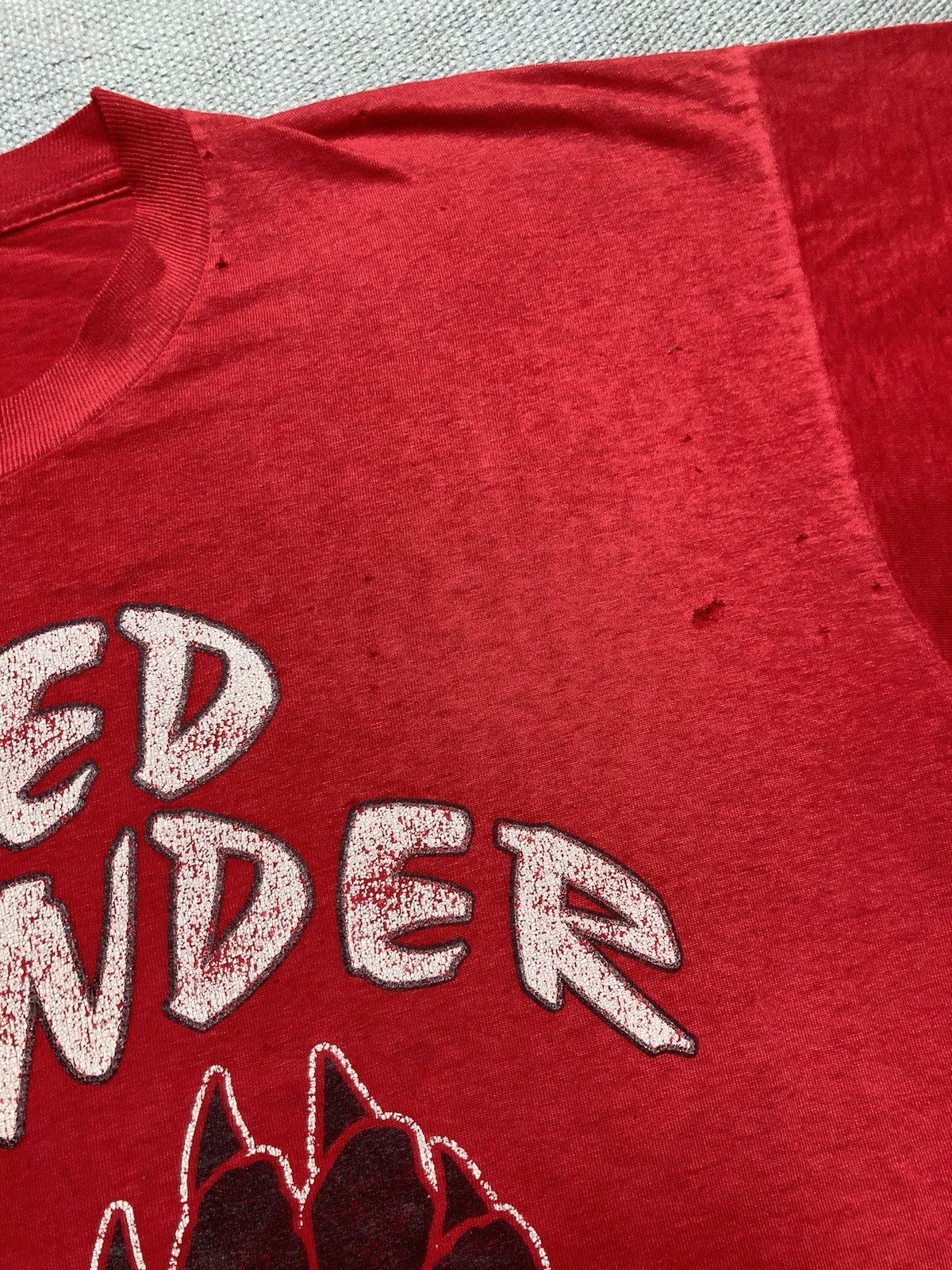 Fruit Of The Loom × Vintage t shirt Red Thunder michigan faded distressed paper thin XL Size US XL / EU 56 / 4 - 6 Thumbnail