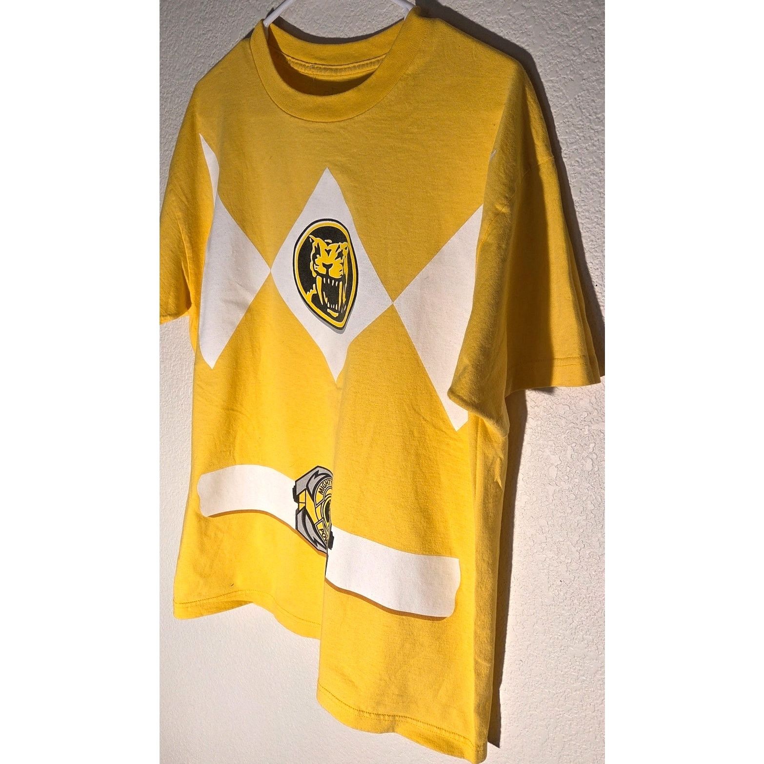 Disney Women's Yellow Power Ranger Graphic T-Shirt - Size Large Size L / US 10 / IT 46 - 4 Thumbnail
