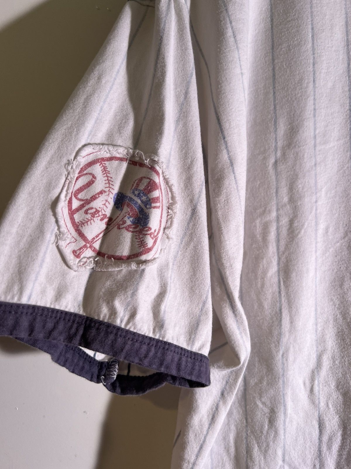 Vintage Y2K 2000’s Vintage New York Yankees Baseball Stripe T Shirt Size US XL / EU 56 / 4 - 7 Thumbnail