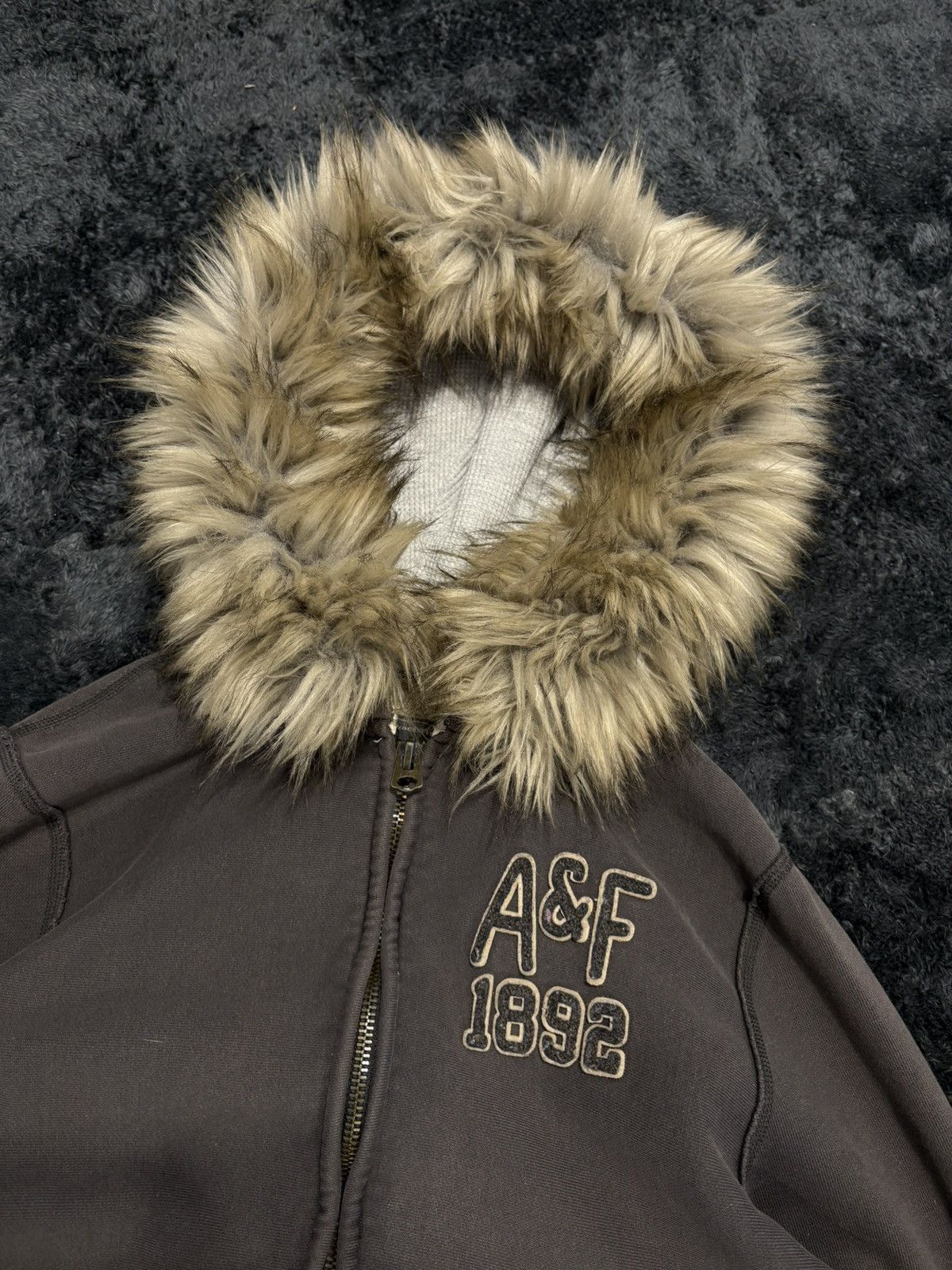 Abercrombie & Fitch Abercrombie & Fitch Y2K Fur Hoodie Size US L / EU 52-54 / 3 - 4 Thumbnail
