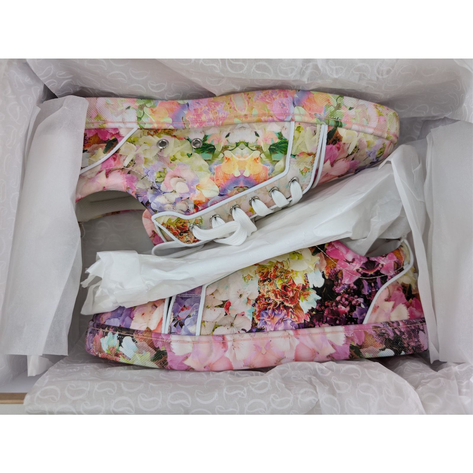 Christian Louboutin o1rshd1 Louis Junior Orlato flat sneaker with a floral print Size US 12 / EU 45 - 21 Thumbnail