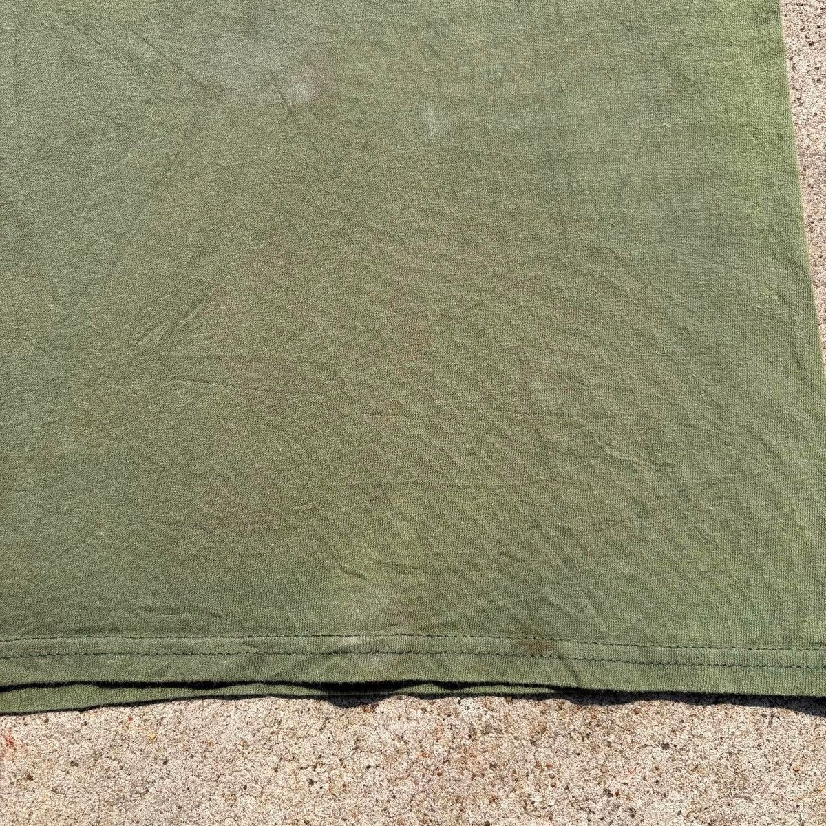Vintage PRIMITIVE X TUPAC VOICE MILITARY GREEN 2PAC T-SHIRT Size US M / EU 48-50 / 2 - 10 Thumbnail