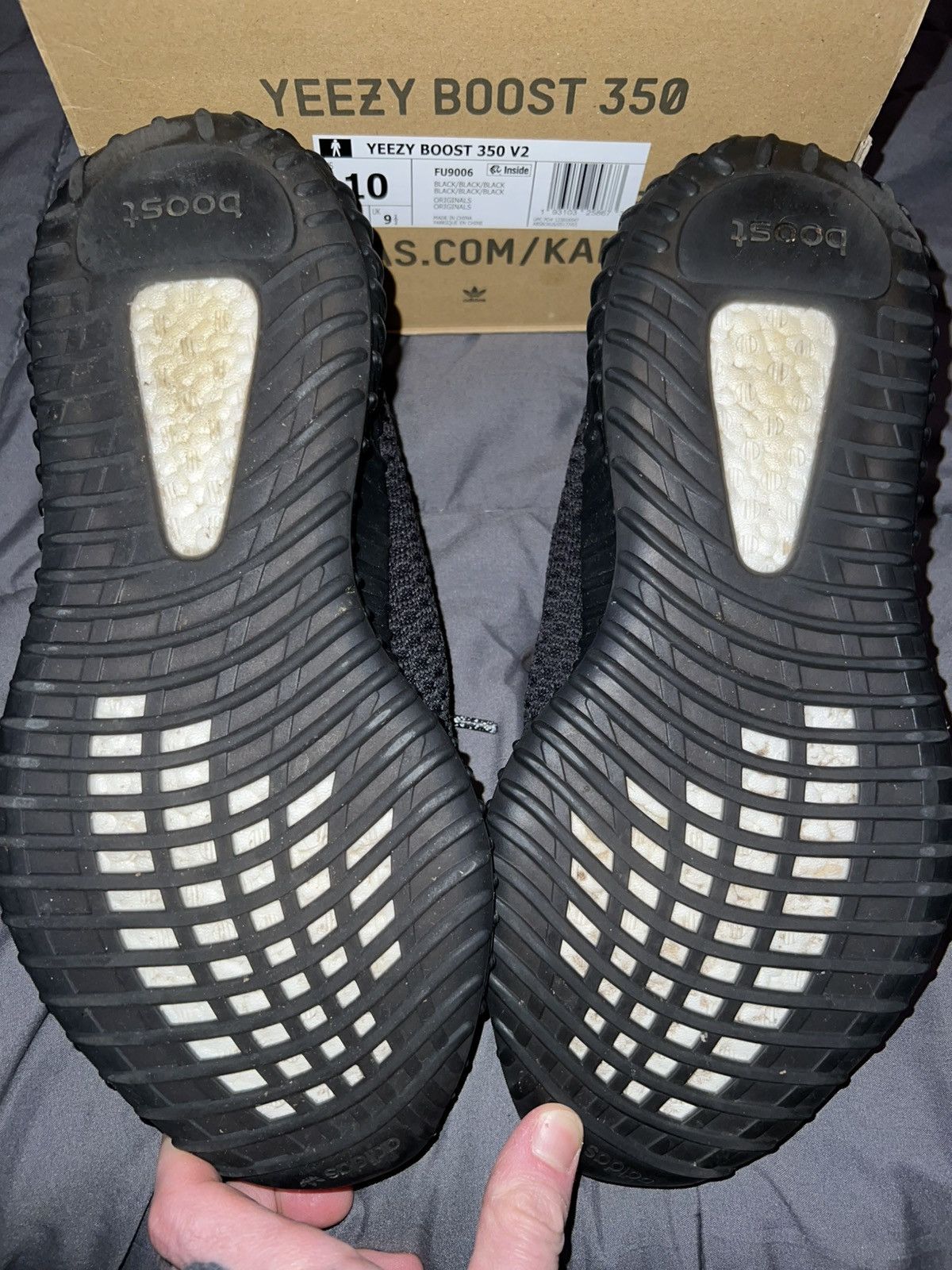 Adidas Yeezy 350 Boost v2 Size US 10 / EU 43 - 6 Thumbnail