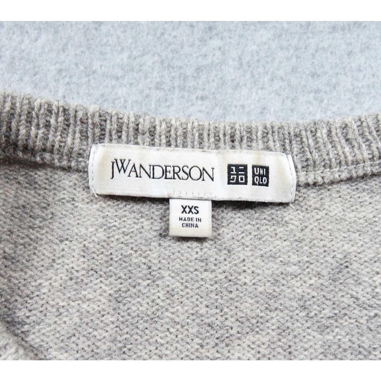 Uniqlo Uniqlo Sweater Womens XXSmall Gray Knit Crewneck JW Anderson Wool Pullover Fish Classic Pullover Knit Casual Womens Small Wool Crewneck United? Size L / US 10 / IT 46 - 5 Thumbnail