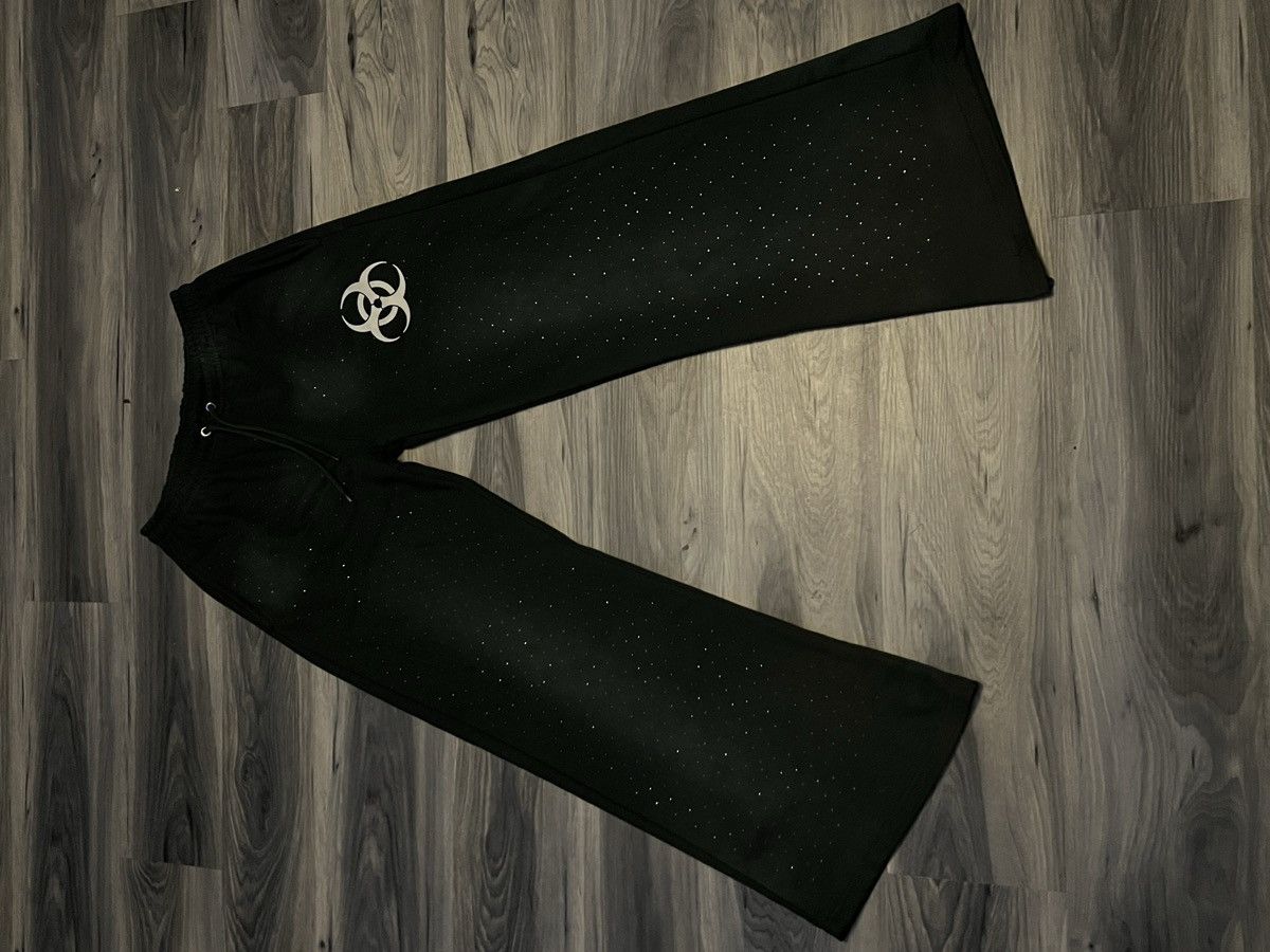 Other WASHED HAZARD GLOBAL THREAT SWEATS. Size US 33 - 1 Thumbnail