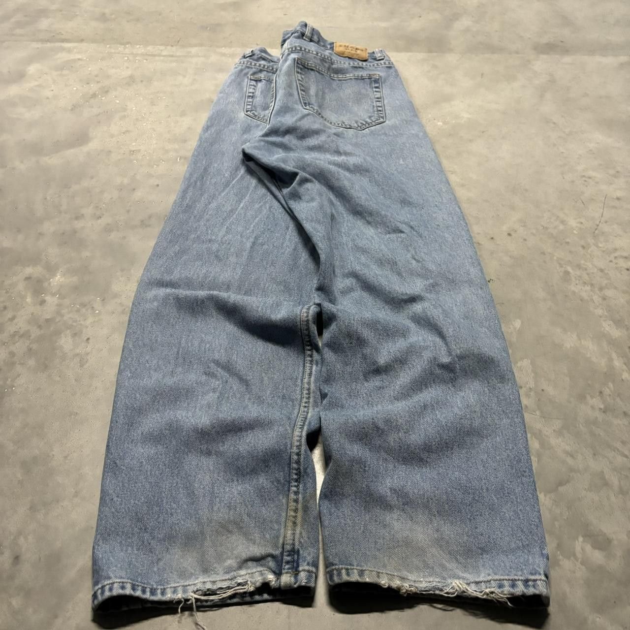 Japanese Brand × Vintage Crazy Vintage Y2K/2000s Medium Wash Essential Denim Jeans! Size US 34 / EU 50 - 4 Thumbnail
