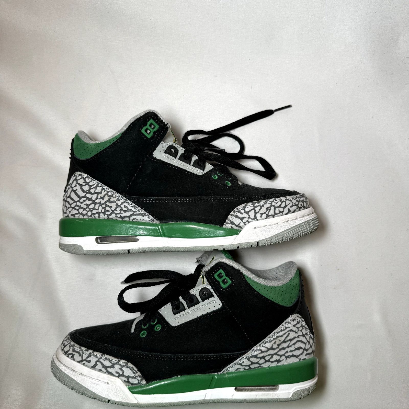 Jordan Brand × Nike Size 5 - Nike Air Jordan 3 Retro GS Pine Green Men's Shoes Size US 5 / EU 37 - 2 Thumbnail