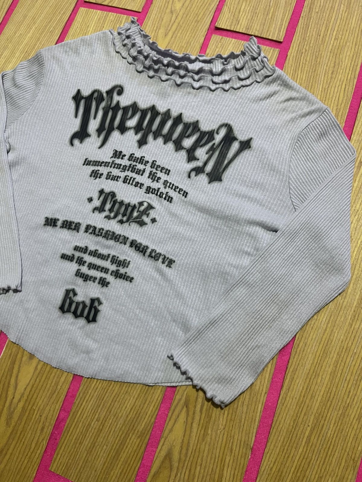 If Six Was Nine Y2K URBANITY crop top women ifsix style Size S / US 4 / IT 40 - 2 Thumbnail