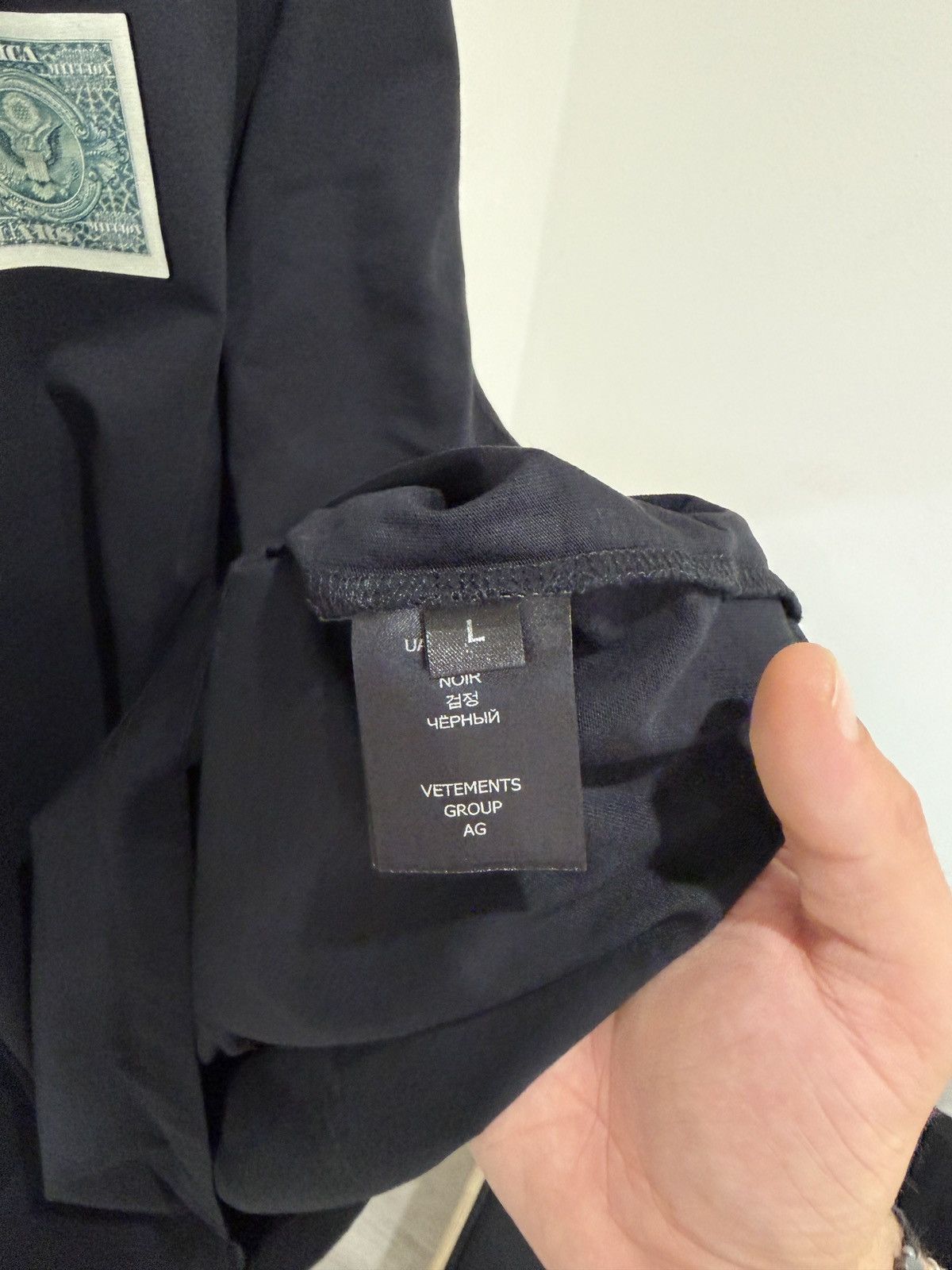 Vetements Vetements “One jn a Million” Black Tee Size US L / EU 52-54 / 3 - 4 Thumbnail