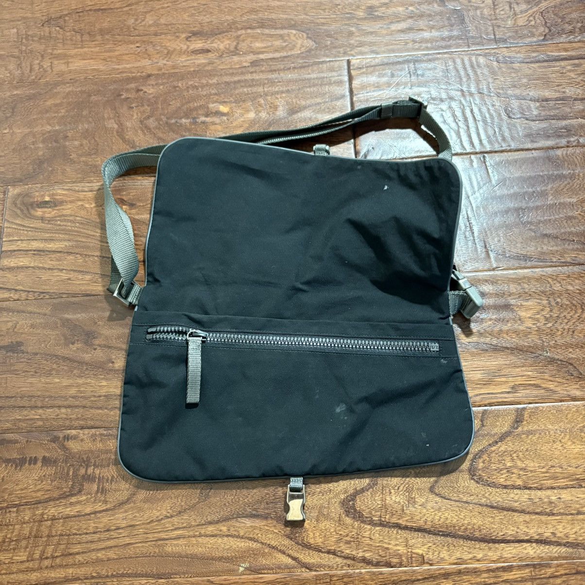 Prada Prada Sport Black Cross Body Size ONE SIZE - 3 Thumbnail