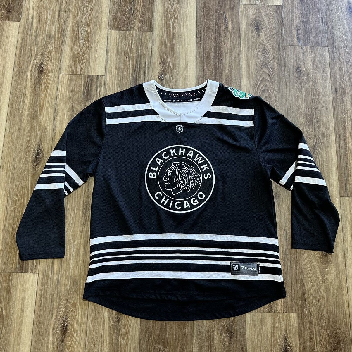 Other Fanatics Chicago Blackhawks 2019 Winter Classic Jersey XXL Grailed