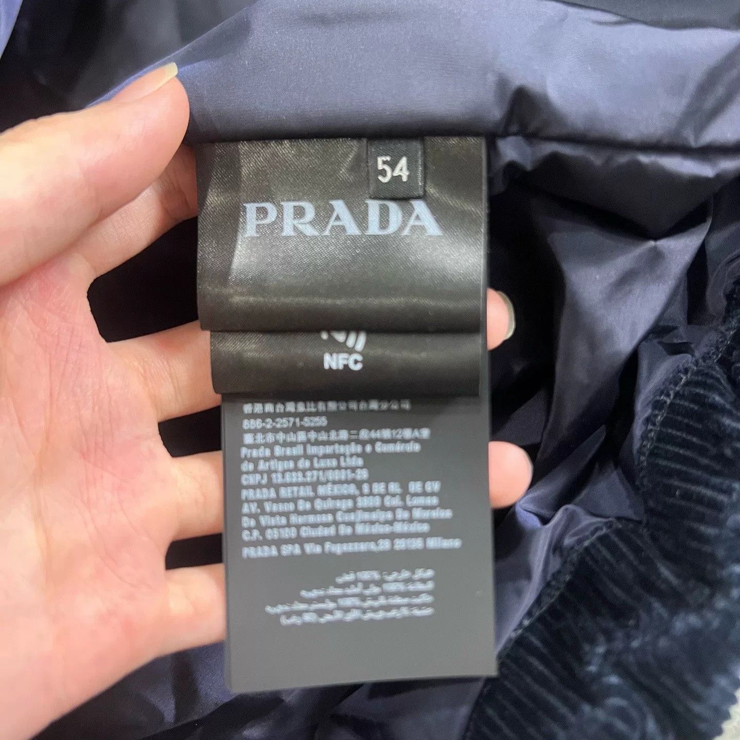 Prada Prada Corduroy Cropped Down Jacket Size US L / EU 52-54 / 3 - 4 Thumbnail