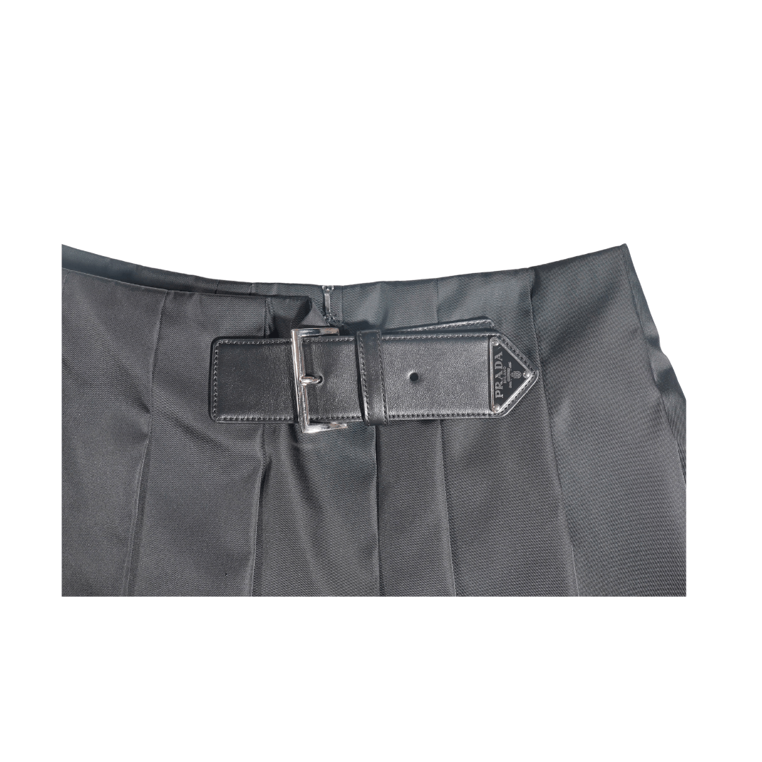 Prada Prada Pleated Nylon Mini Skirt Size 28" / US 6 / IT 42 - 4 Thumbnail