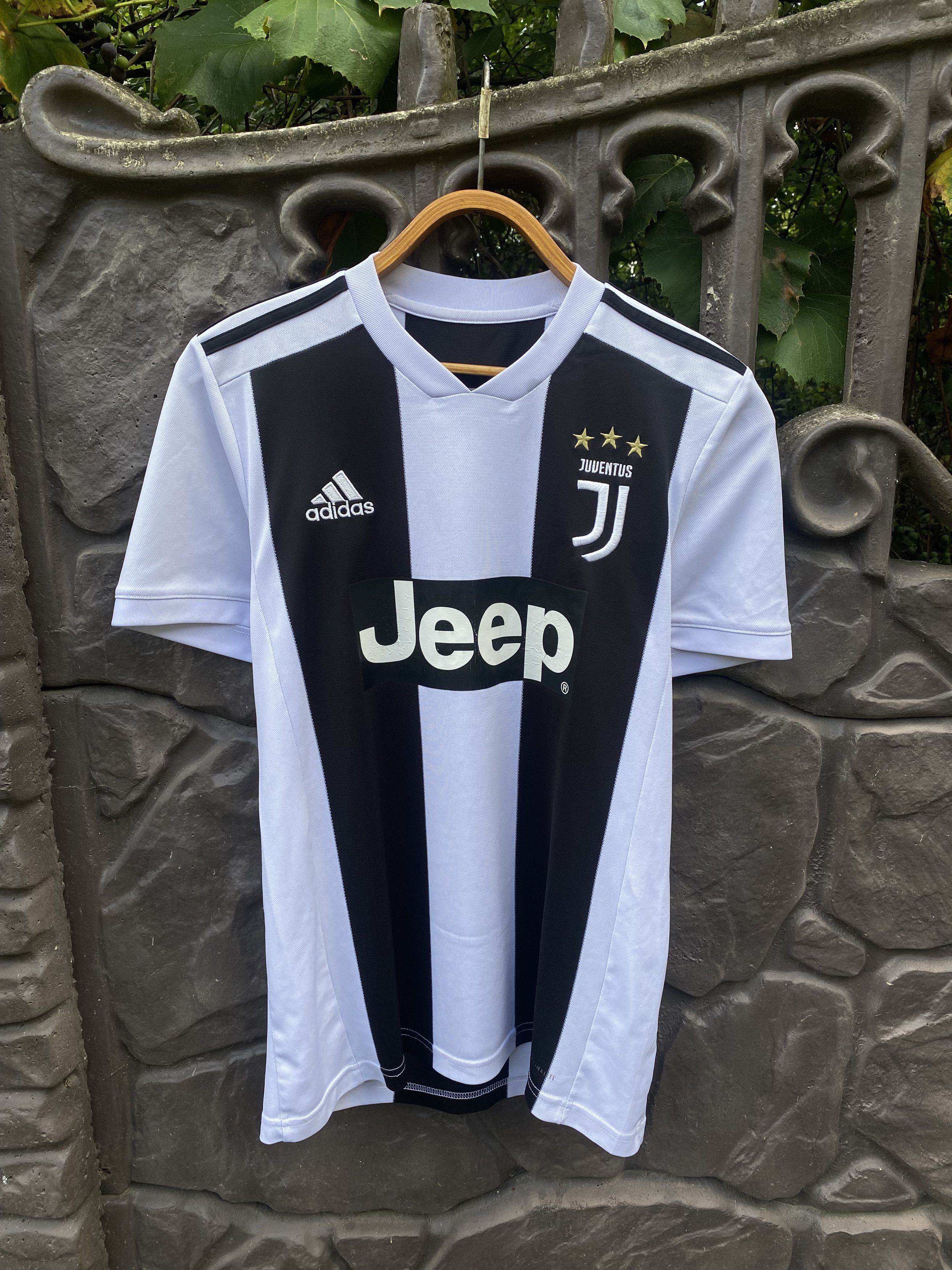 Adidas Juventus Home football shirt 18/19 Adidas Maglia Mens Size S Size US S / EU 44-46 / 1 - 1 Thumbnail