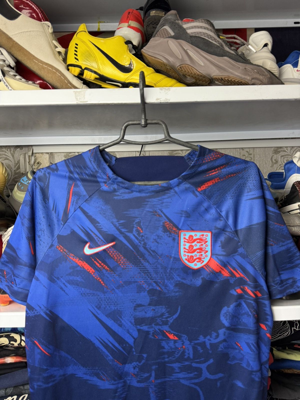 Nike England 2022-2023 Soccer Jersey Football Kit Shirt Size M Size US M / EU 48-50 / 2 - 7 Thumbnail
