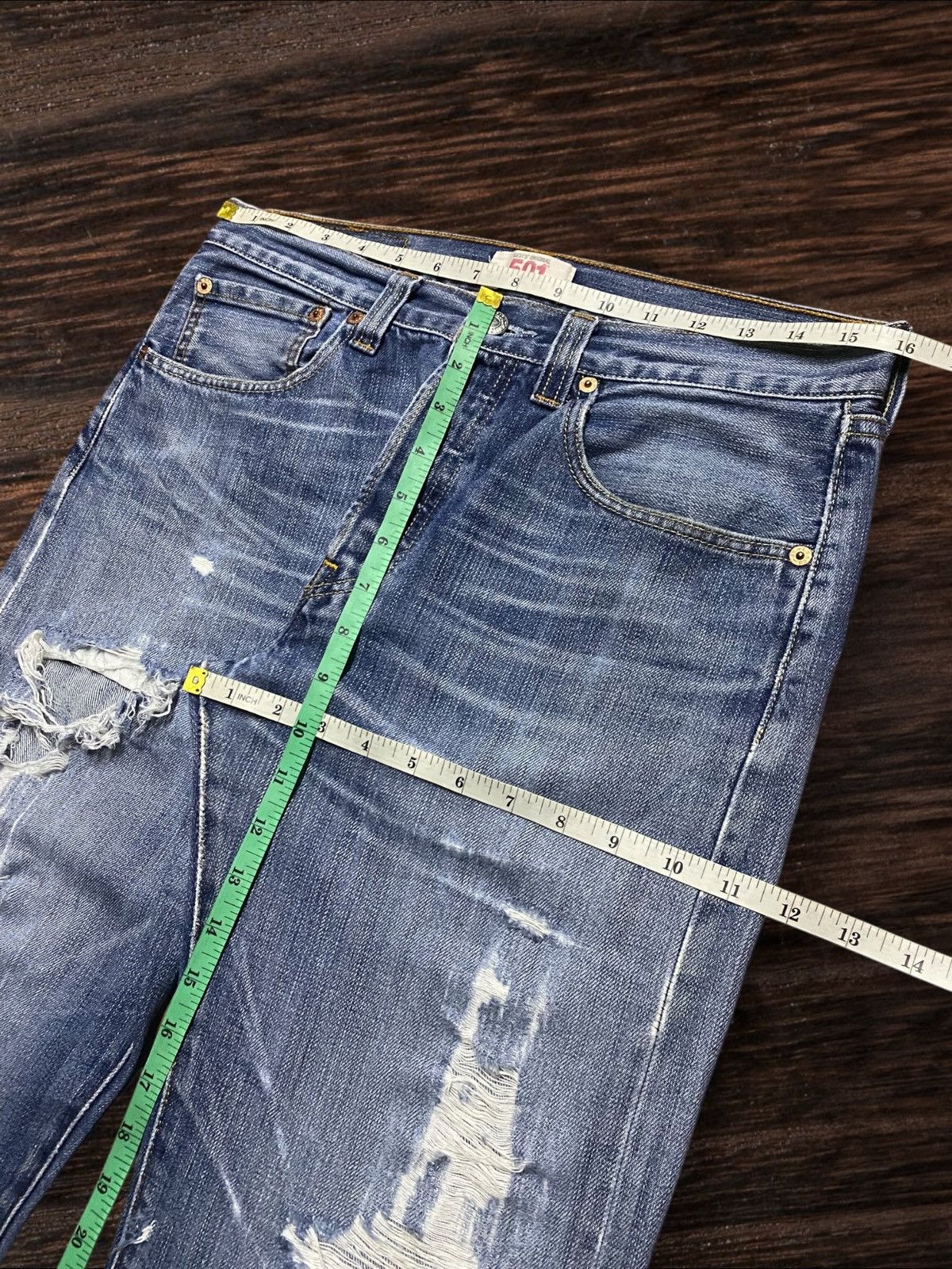 Levi's Vintage Clothing Vintage Levis 501 Ripped Loose Jeans Size US 32 / EU 48 - 18 Thumbnail