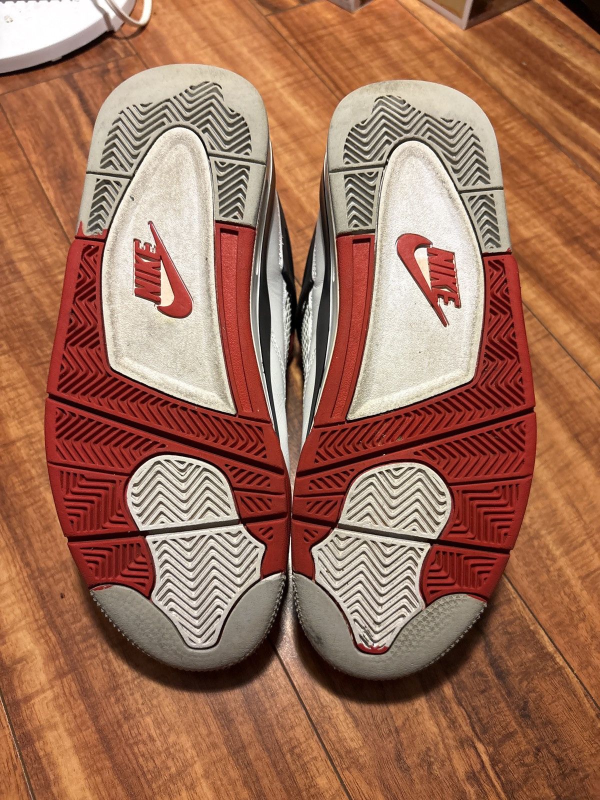 Jordan Brand Air Jordan 4 Retro Fire Red Size US 8.5 / EU 41-42 - 5 Thumbnail