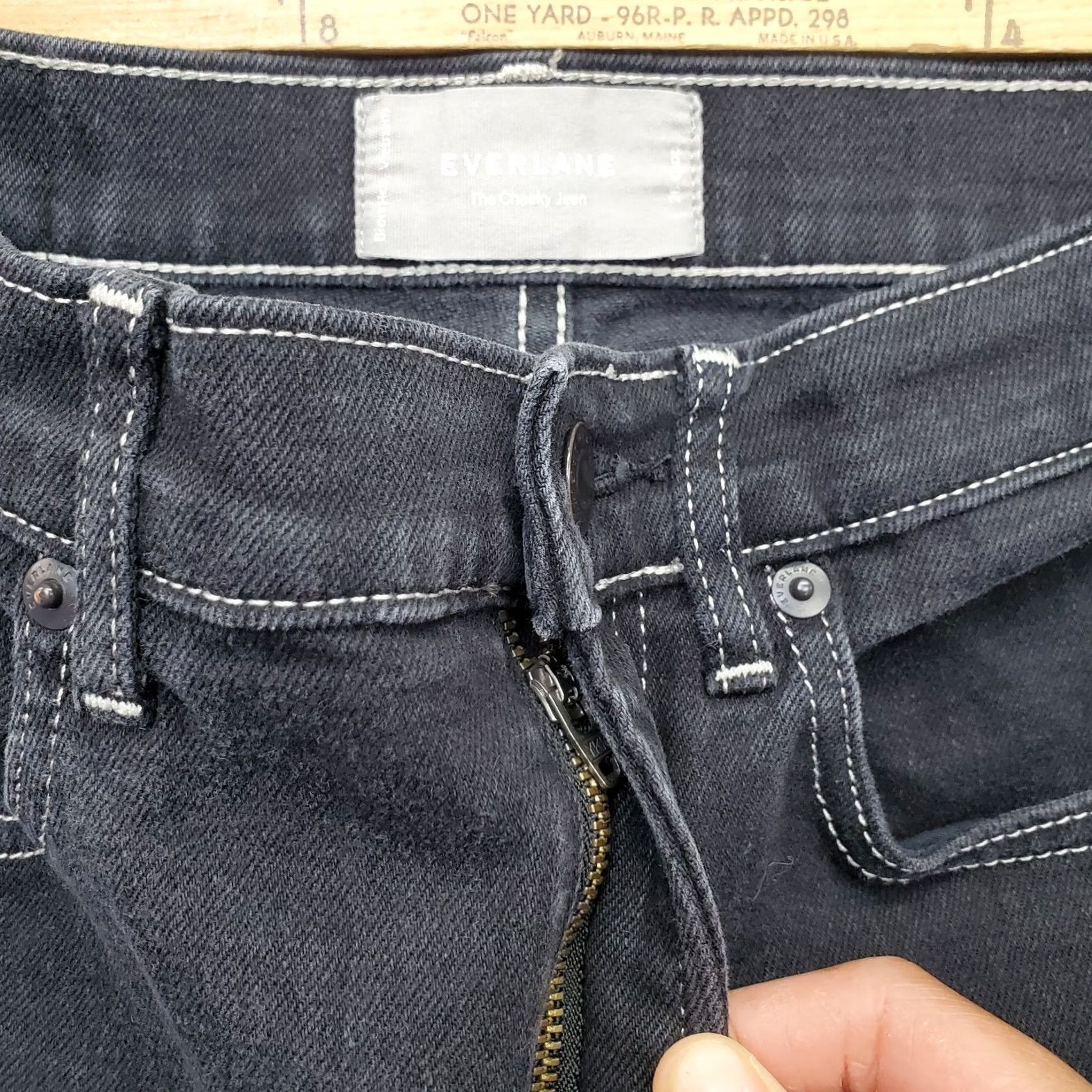 Everlane Everlane Womens Jeans 26 Black Denim Dark Wash Straight Cheeky Crop Low Waist 5-Pocket Measurements Size 26 Mens Womens Girls Boys Size 26" / US 2 / IT 38 - 6 Thumbnail