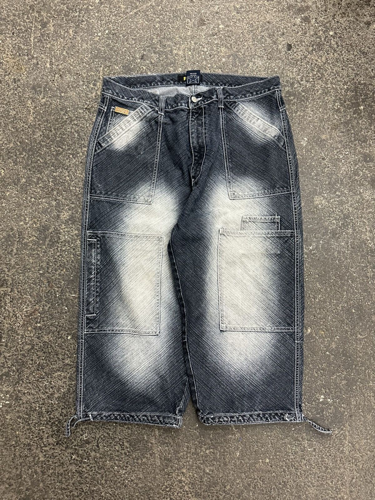 Japanese Brand × Vintage Y2K cargo baggy jorts Size US 36 / EU 52 - 1 Thumbnail