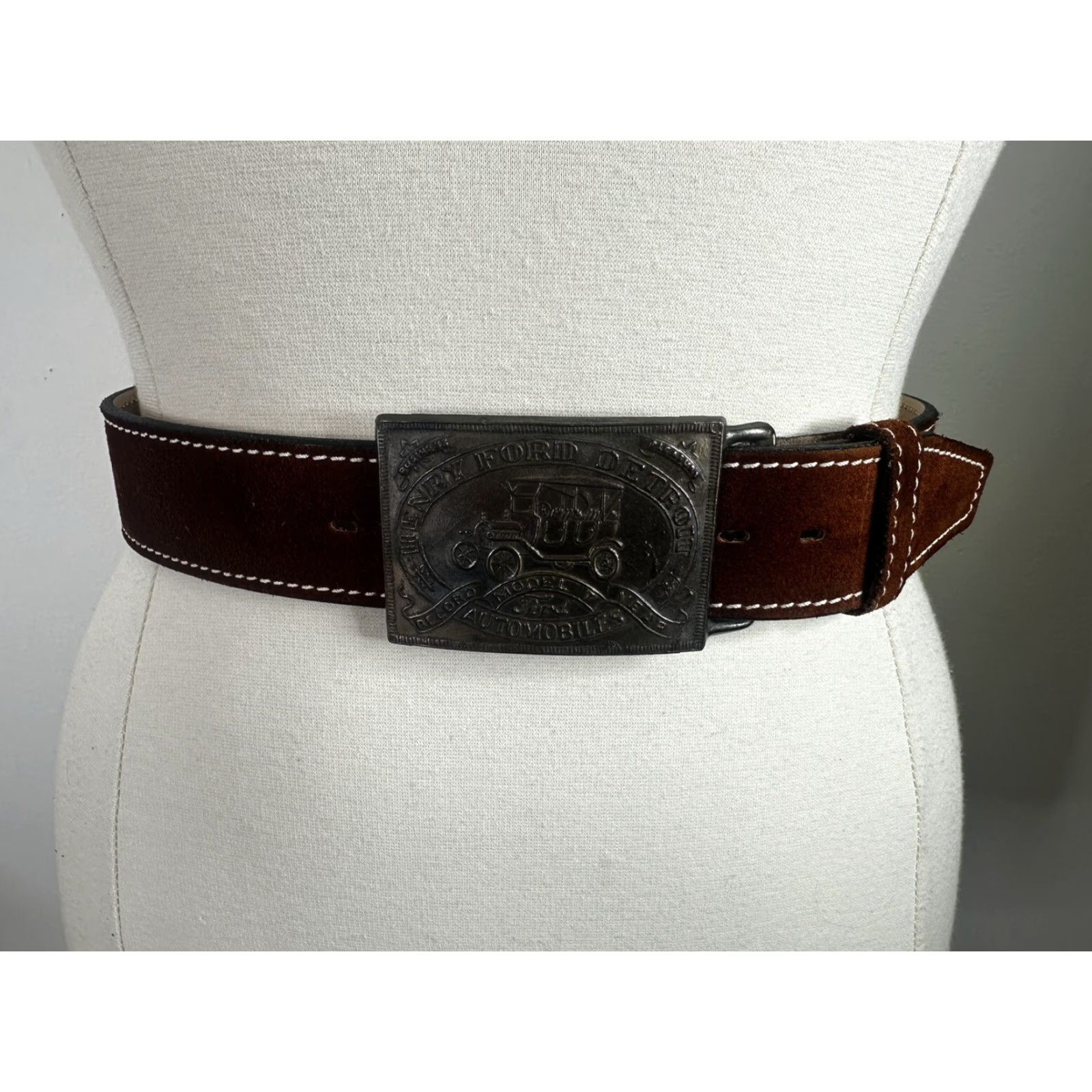 Vintage VINTAGE K-Mart Leather Belt Henry Ford Buckle Medium 34-36 Genuine Split Cow Hide Western Belt Mens N/A Size ONE SIZE - 5 Thumbnail