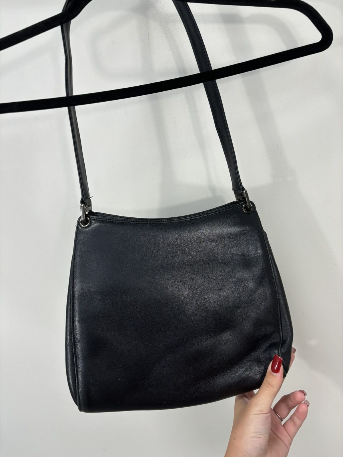 Bally Bally Black Classic Leather Shoulder Bag Size ONE SIZE - 11 Thumbnail