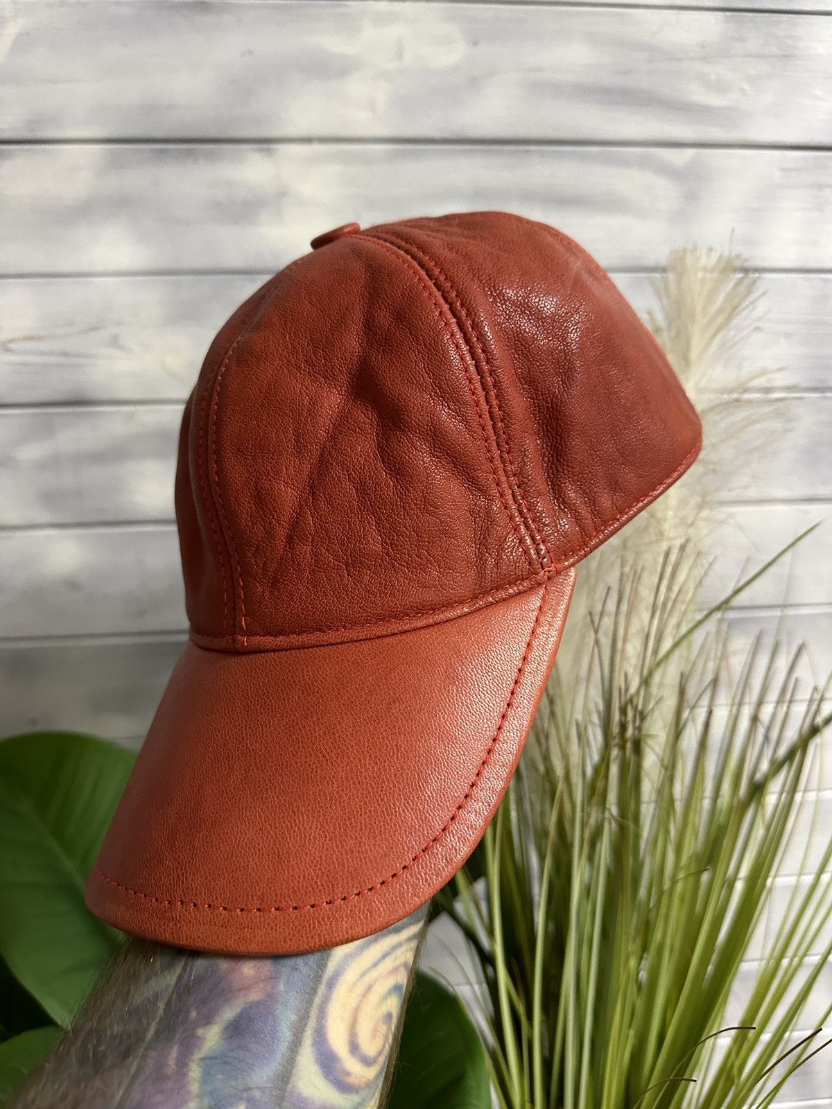 Leather Rare Vintage Red Cap Avant-Garde Japan Style. Size ONE SIZE - 1 Thumbnail