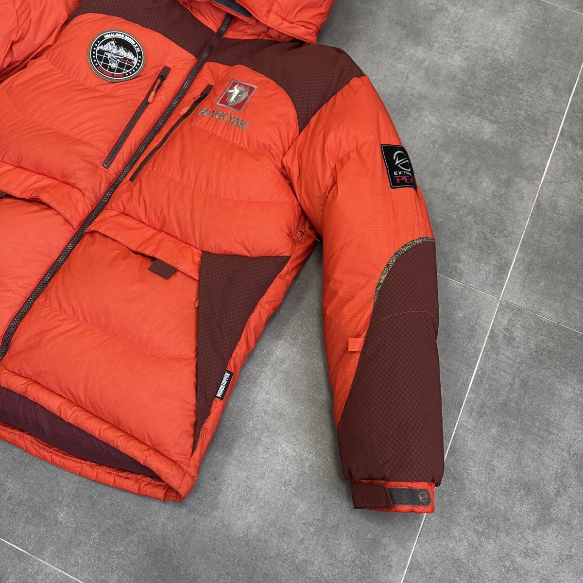BLACKYAK Black Yak Himalayan Extreme Peak Expedition Down Parka Size US L / EU 52-54 / 3 - 7 Thumbnail