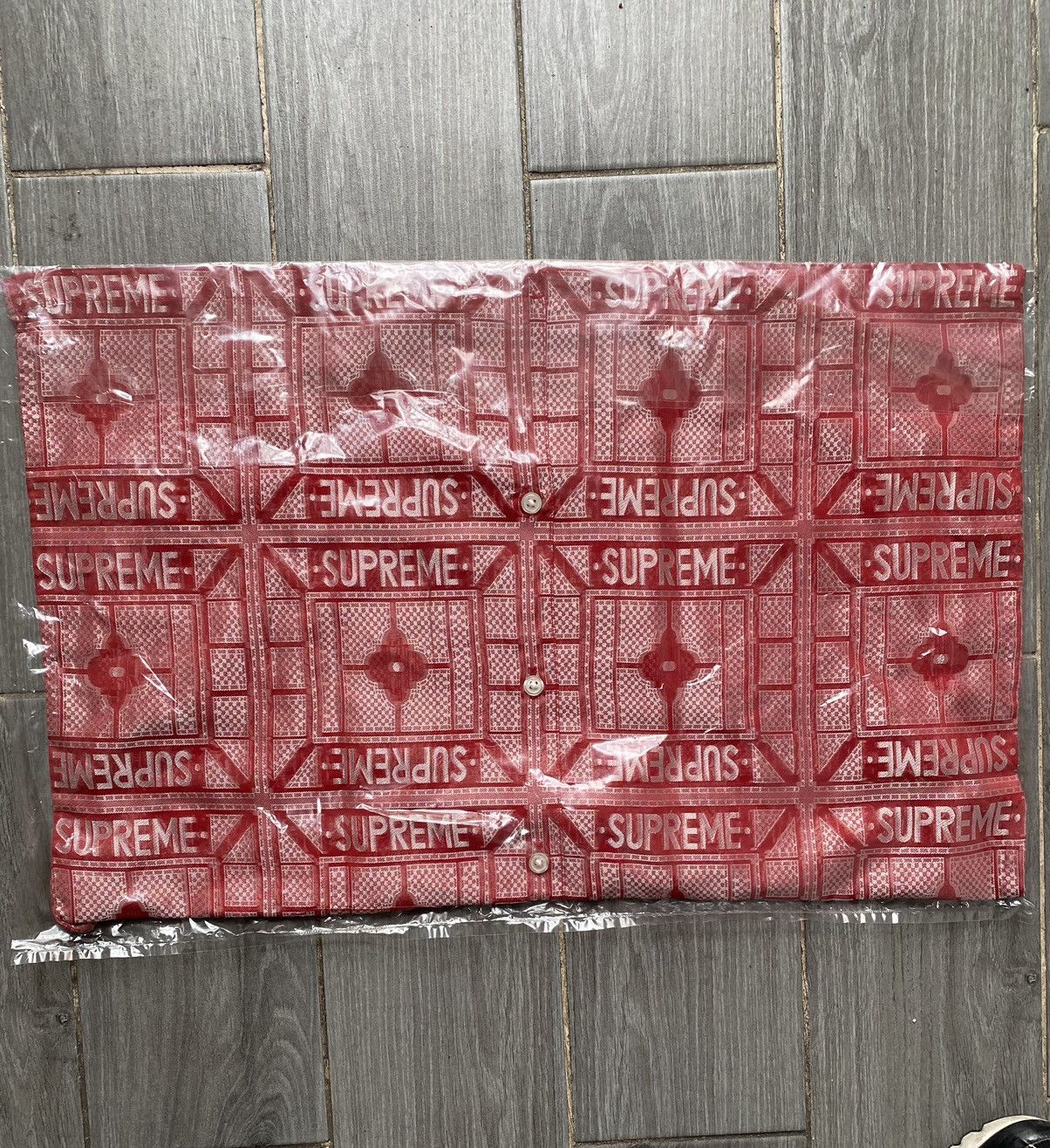 Supreme Supreme Tray Jacquard S/S Shirt size Large Size US L / EU 52-54 / 3 - 4 Thumbnail