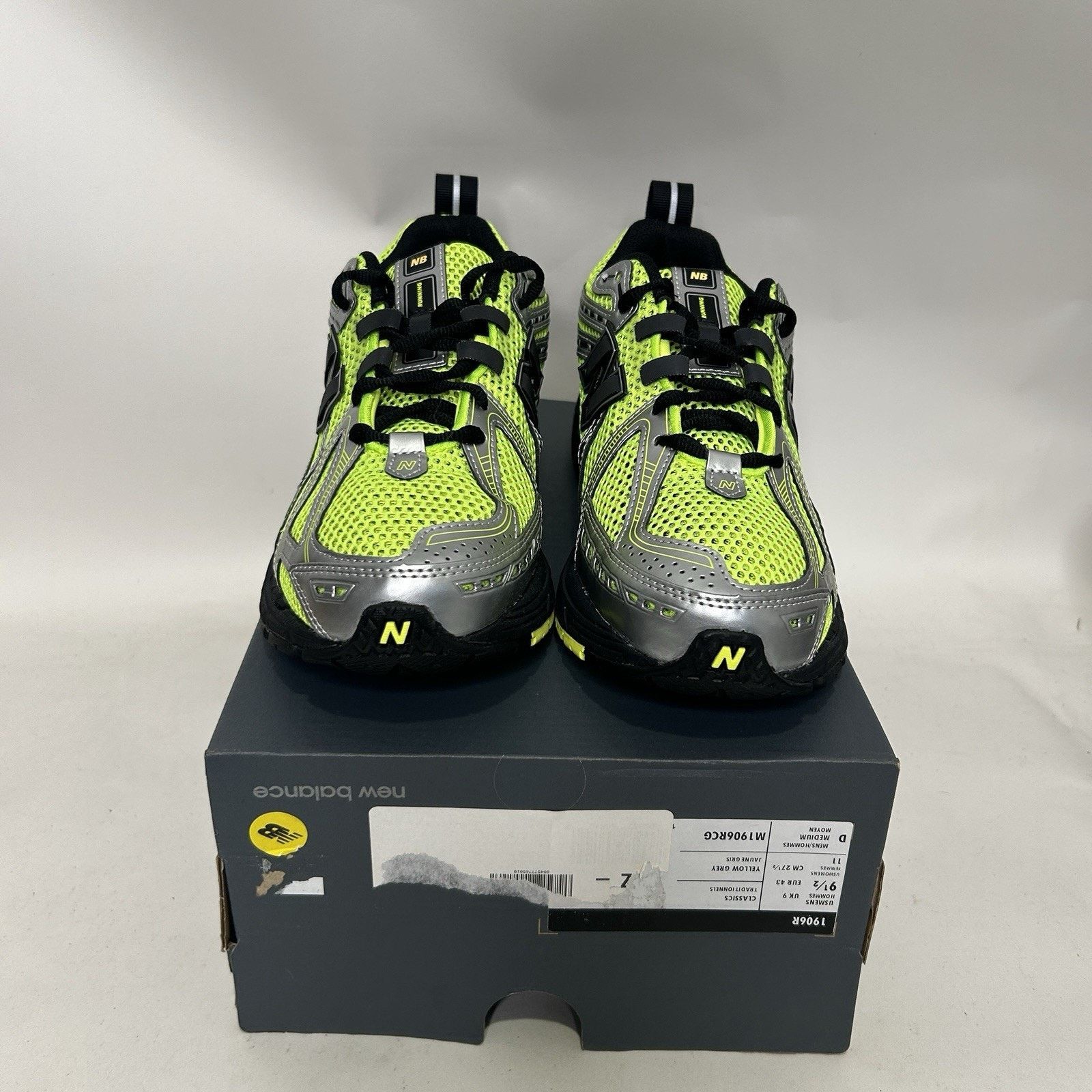 New Balance New Balance 1906R “Volt Black Silver” M1906RCG Size US 9.5 / EU 42-43 - 2 Thumbnail