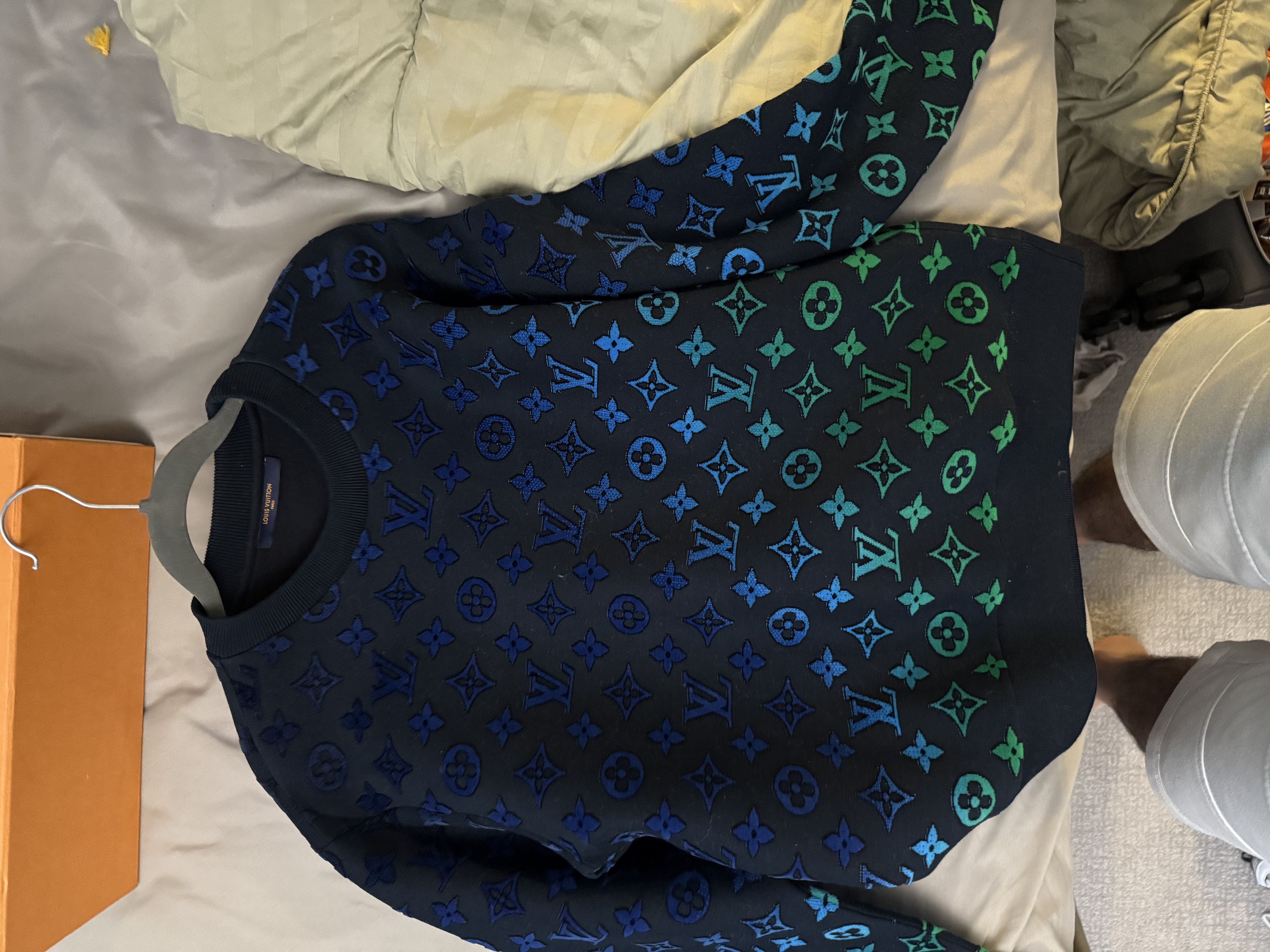 Louis Vuitton Louis Vuitton Blue & Green Gradient Monogram Sweater Size US S / EU 44-46 / 1 - 2 Thumbnail