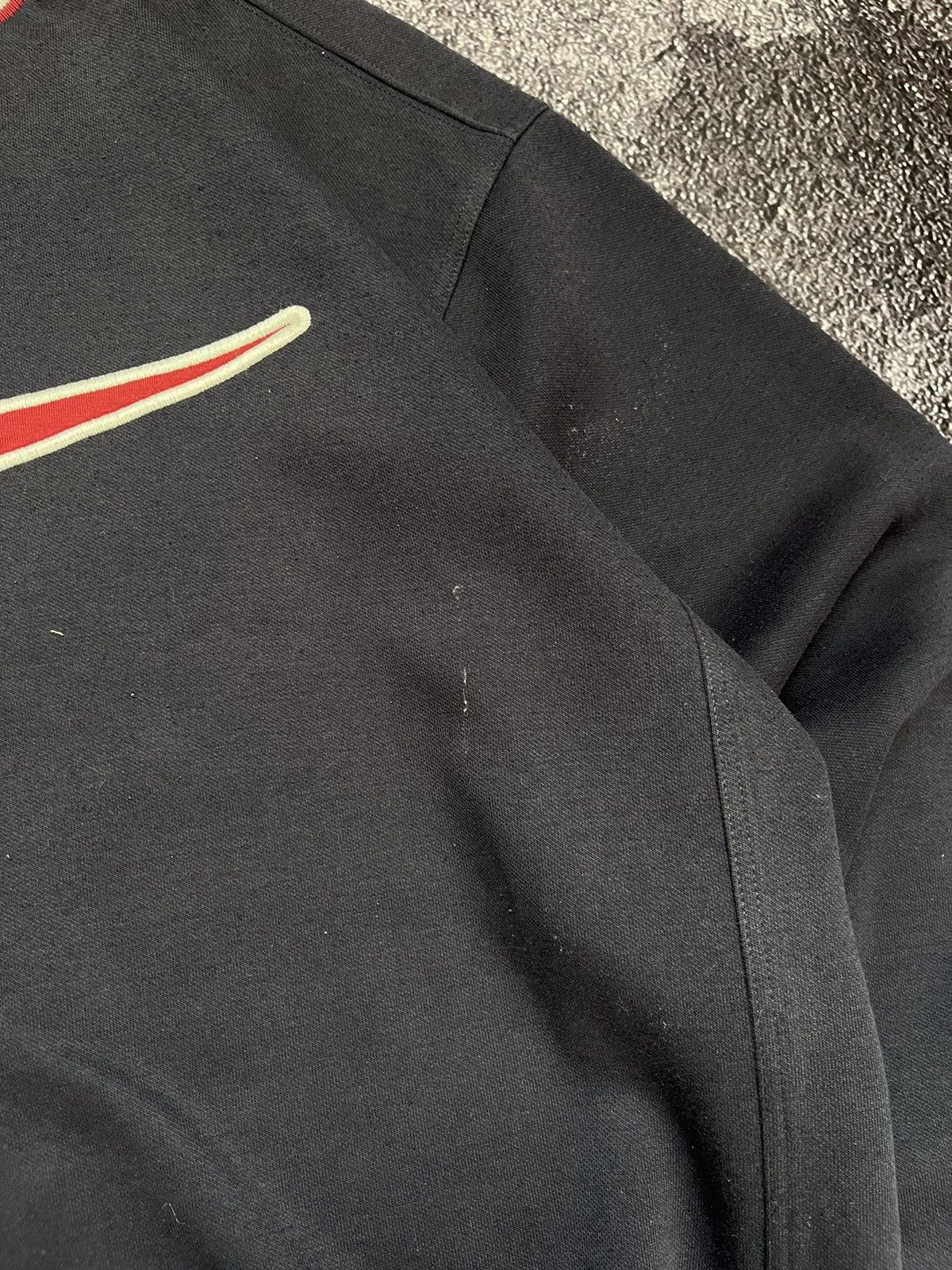 Nike VINTAGE 90S NIKE BIG SWOOSH LOGO EMBROIDERED SWEATSHIRT Size US L / EU 52-54 / 3 - 4 Thumbnail