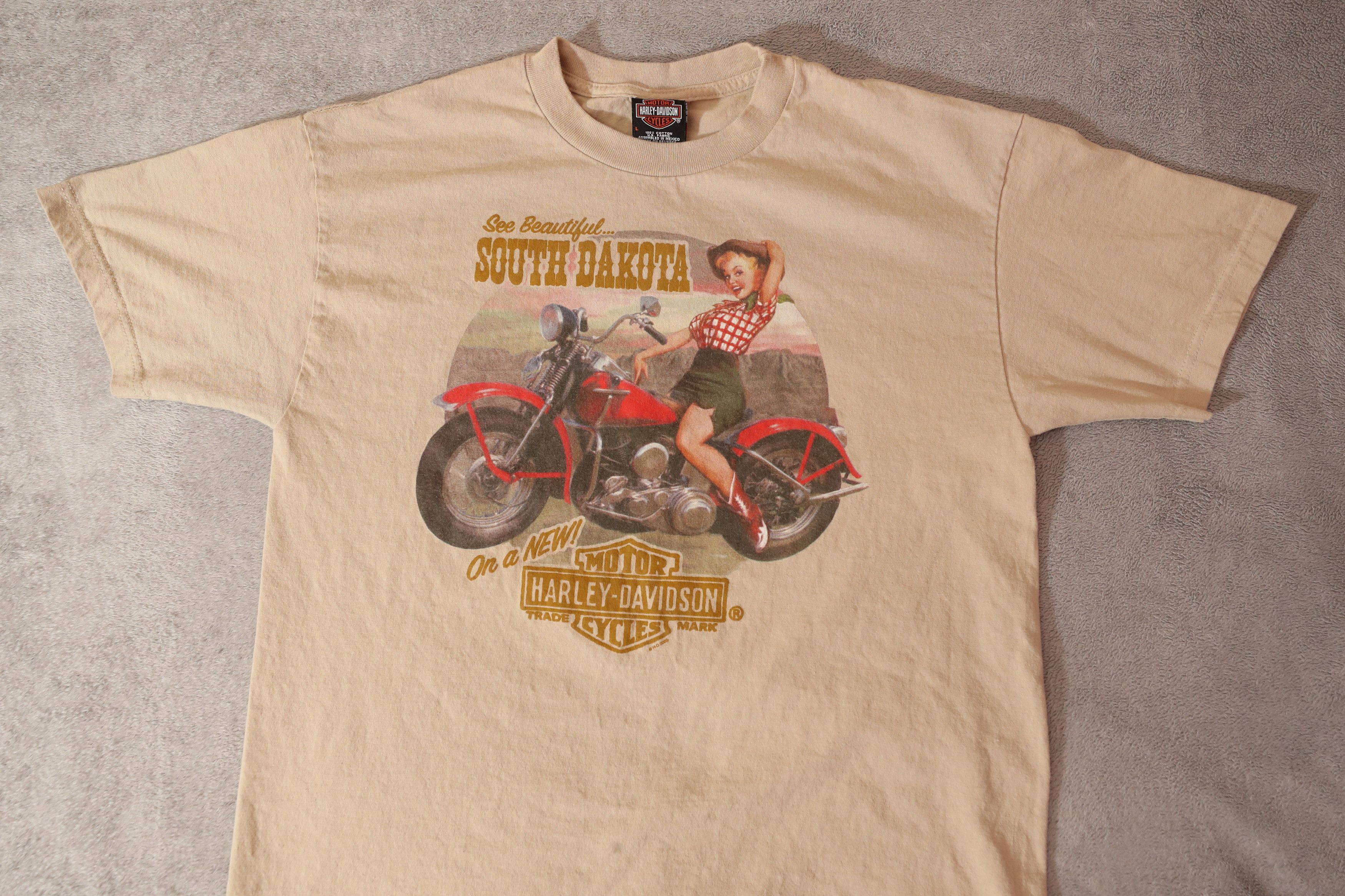 Harley Davidson Harley Davidson See Beautiful South Dakota 2005 Tee (L) Size US L / EU 52-54 / 3 - 7 Thumbnail
