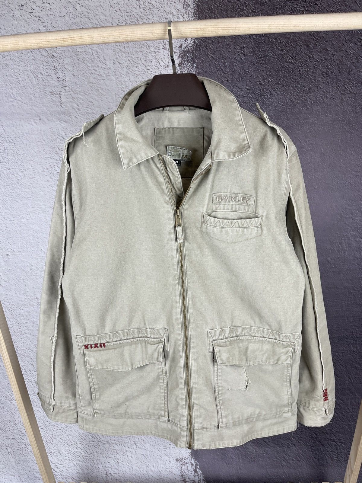 Vintage Oakley vintage y2k FA2005 forces military big logo jacket Grailed