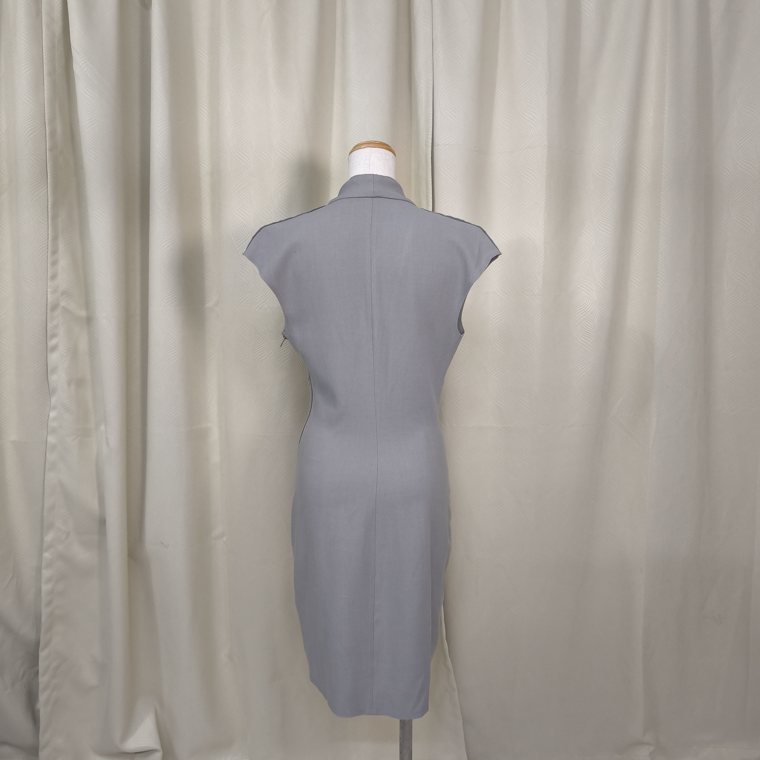 Helmut Lang Helmut Lang V-Neck Dress Size XS / US 0-2 / IT 36-38 - 3 Thumbnail
