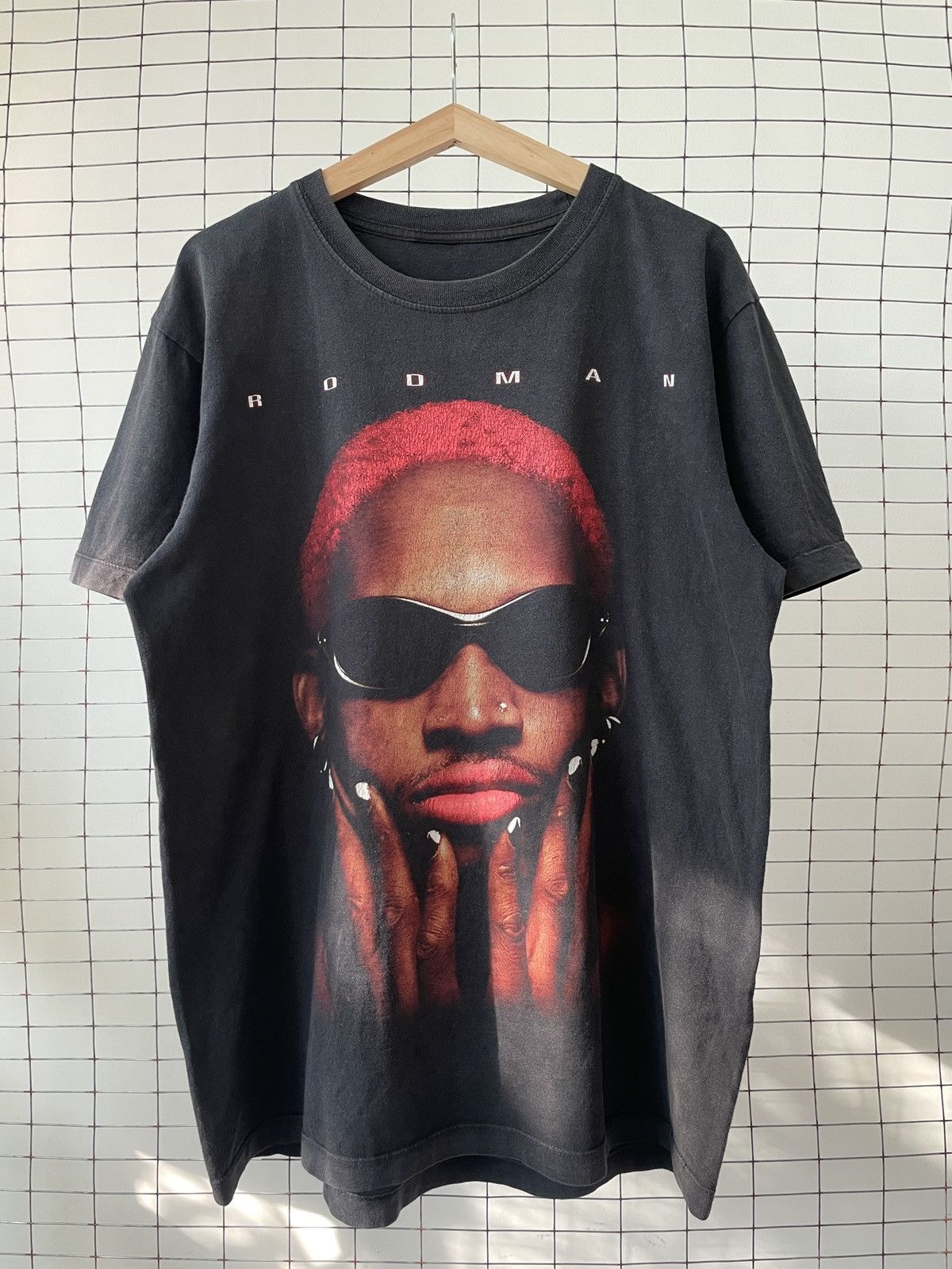 Vintage Vintage Boot Dennis Rodman 90s T-Shirt Size US L / EU 52-54 / 3 - 1 Thumbnail
