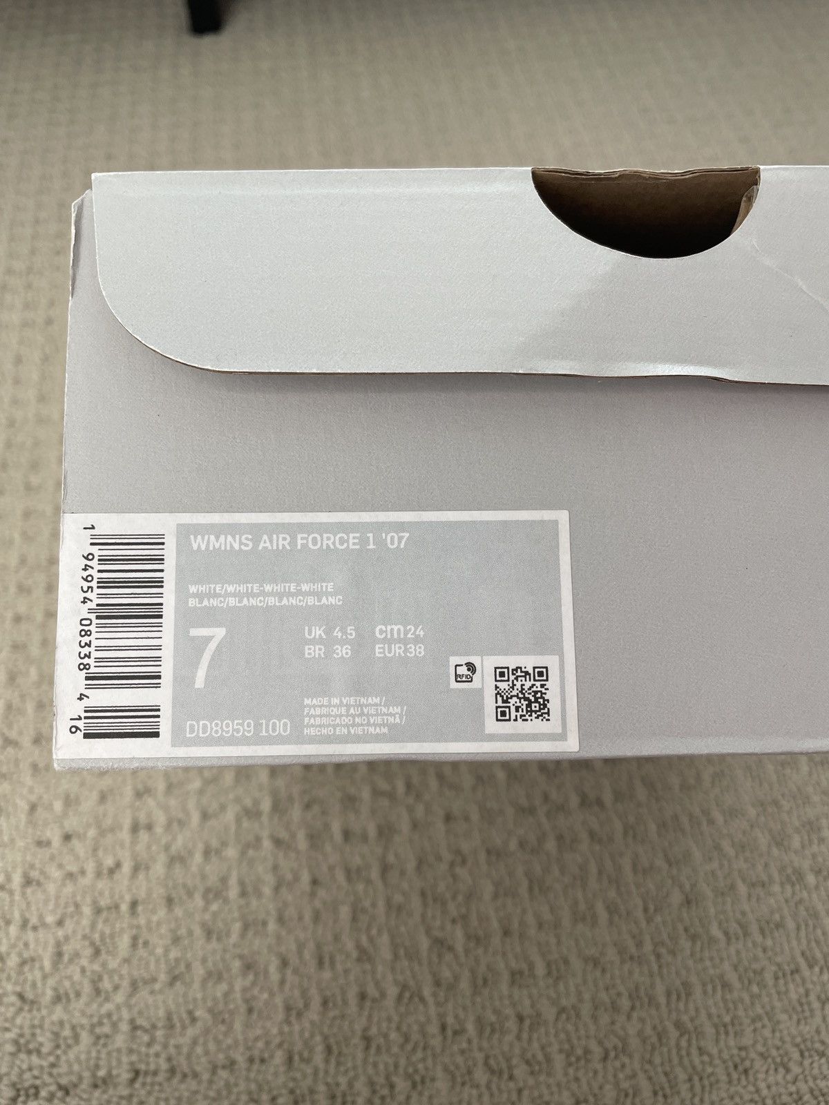 Nike WMNS NIKE AIR FORCE 1 ‘07 Size US 7 / IT 37 - 7 Thumbnail