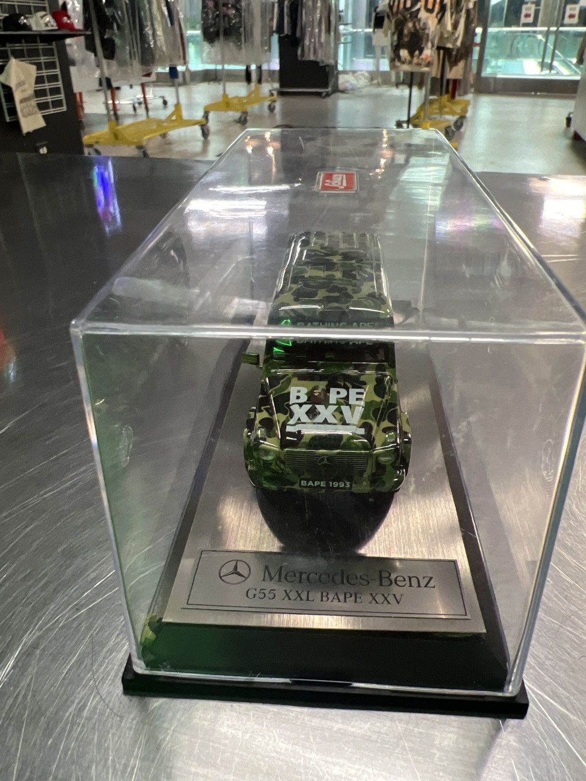 Bape Mercedes Benz X bape G wagon Size ONE SIZE - 2 Thumbnail