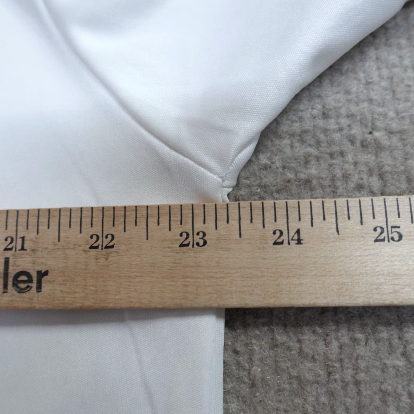 CO Collars & Co Polo Shirt XL White Solid Short Sleeve Men Polo Collar Shirt Collars & Co Mens XL White Polo Shirt Solid Short Sleeve Size US XL / EU 56 / 4 - 6 Thumbnail
