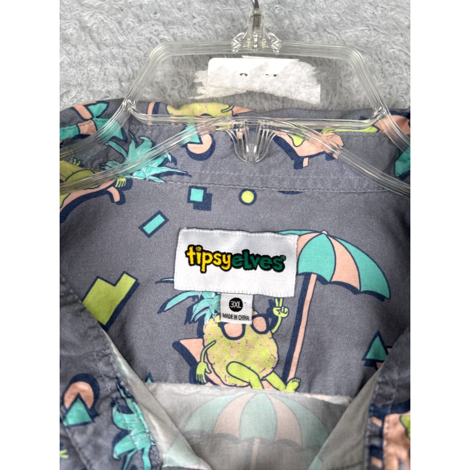 Vintage VINTAGE Tipsy Elves Shirt Mens 3XL Gray Pineapple Peace Out Button Up Hawaiian 90s Beach Aloha Outdoor Palm Mens Size US XXL / EU 58 / 5 - 7 Thumbnail